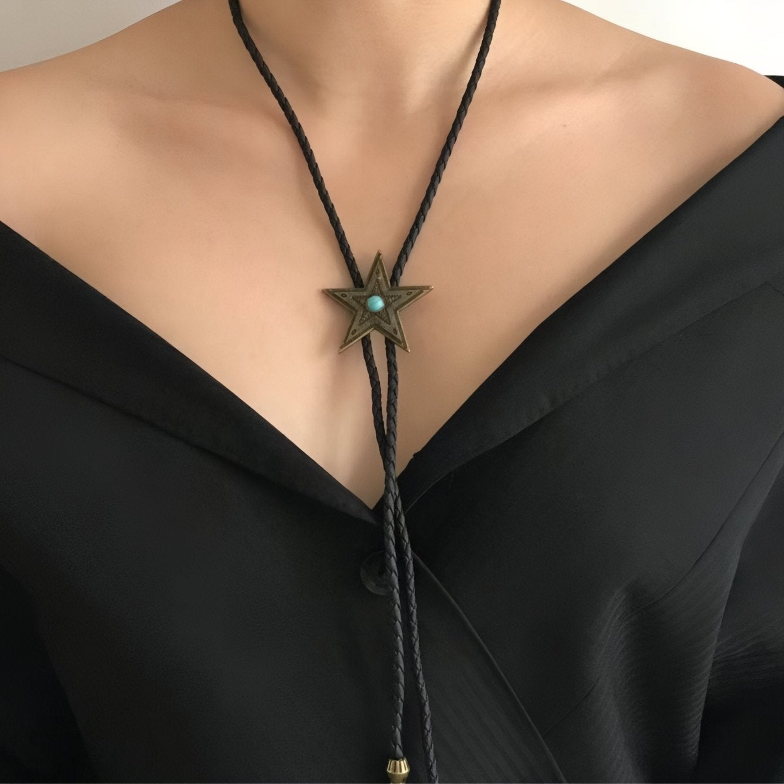 Bolo tie western, étoile vintage et pierre turquoise, cordon tressé noir, style cowboy unisexe