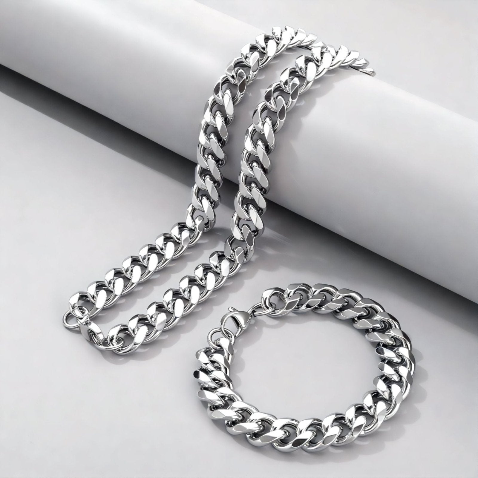 Chaine cubaine 13 mm en acier inoxydable, modèle Domingo