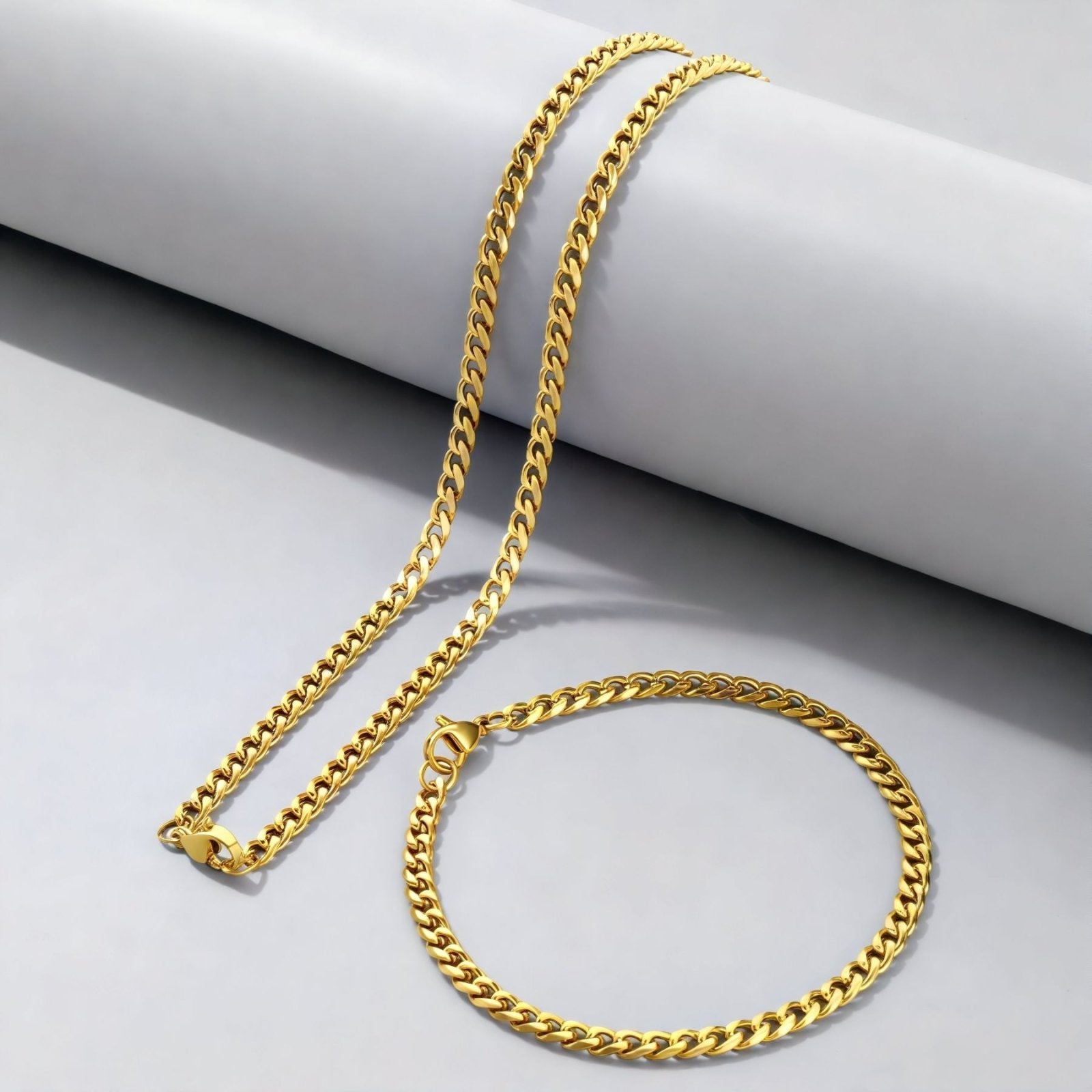 Chaine cubaine 4 mm en acier inoxydable, modèle Domingo