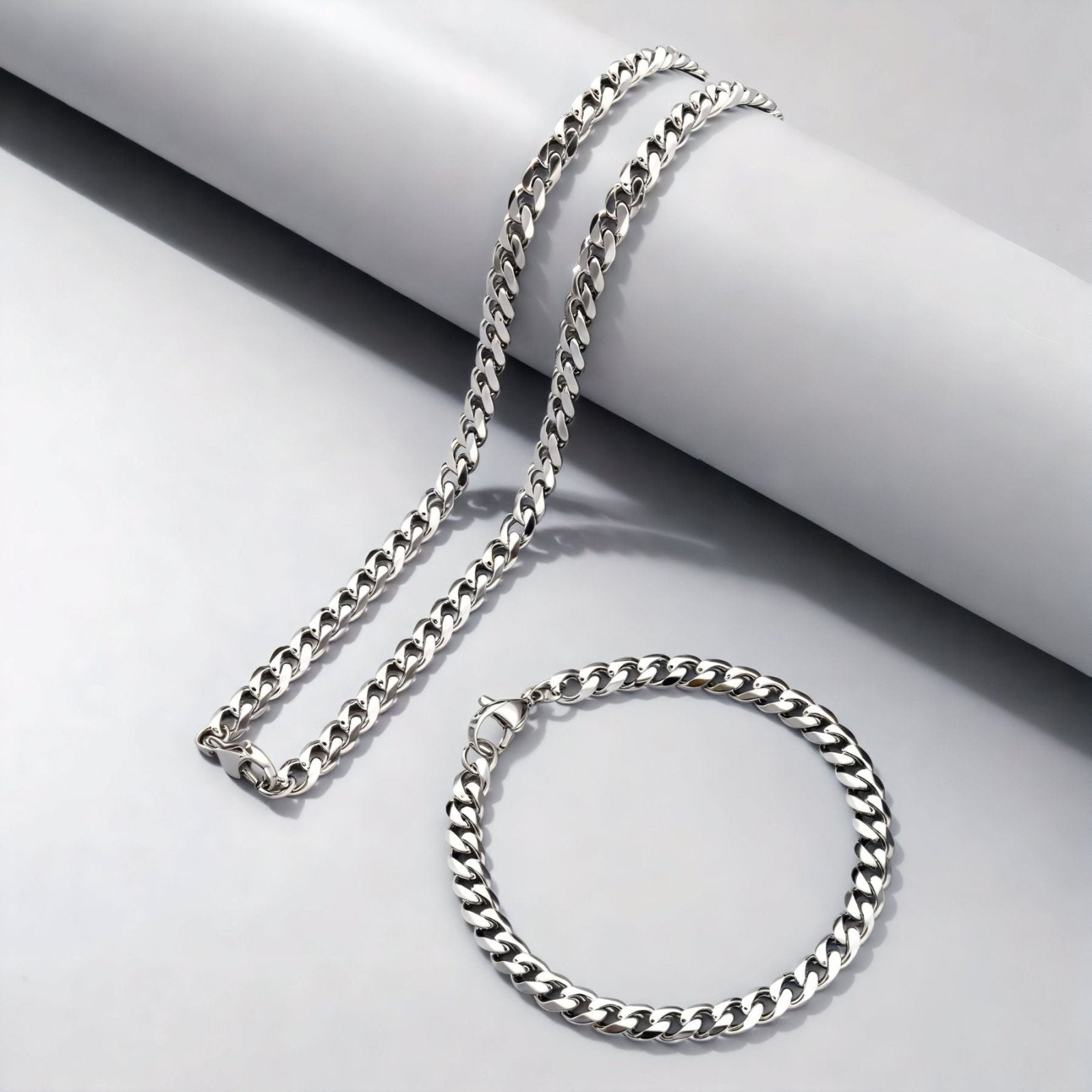 Chaine cubaine 6 mm en acier inoxydable, modèle Domingo