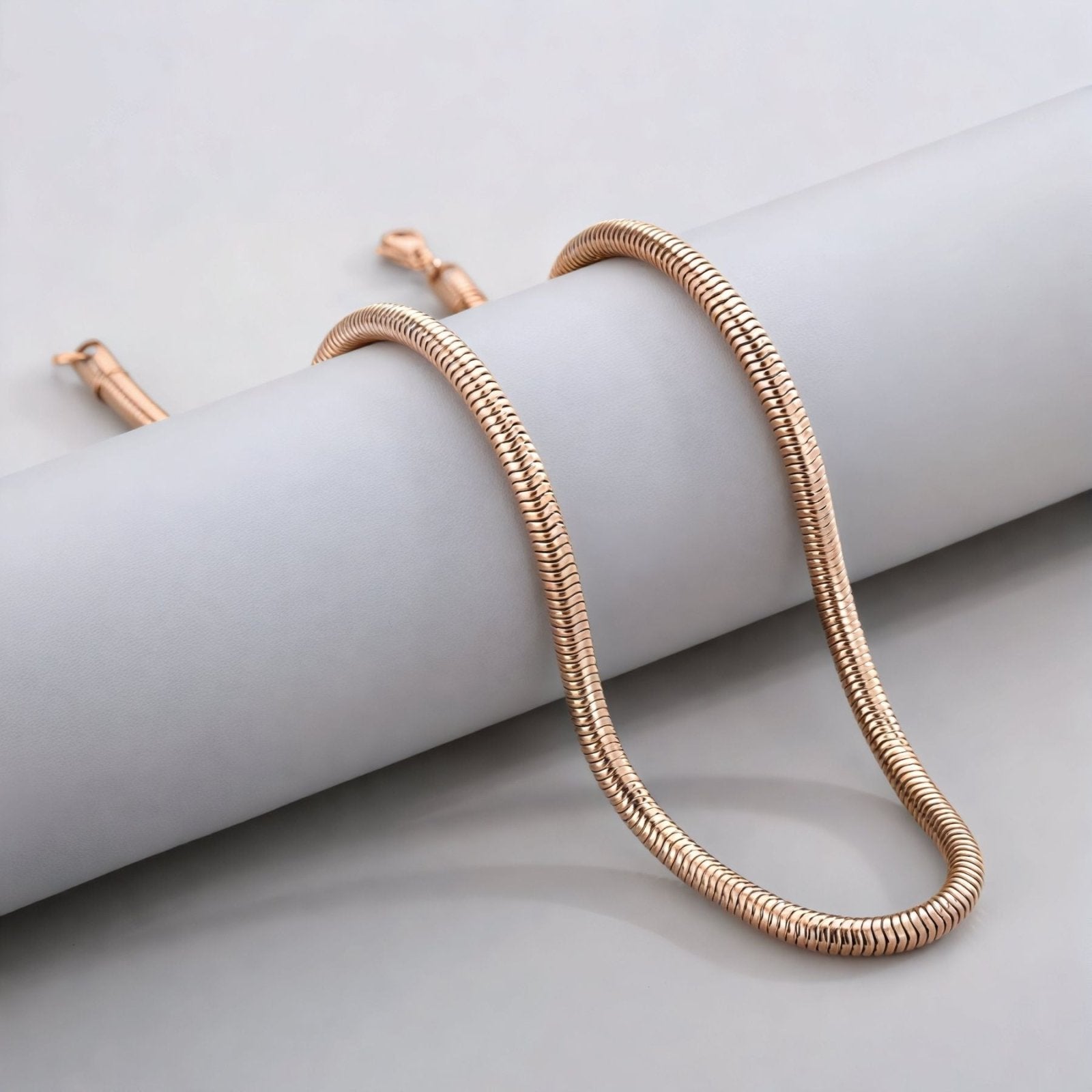 Chaine mailles serpent rondes 6 mm, modèle Isaak
