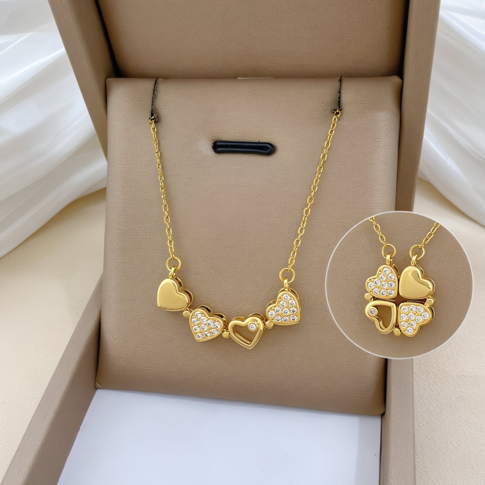 Collier bijou 2 - en - 1, pendentif trèfle, mix de cœurs pleins et zircon, chaîne dorée, modèle Mirabella