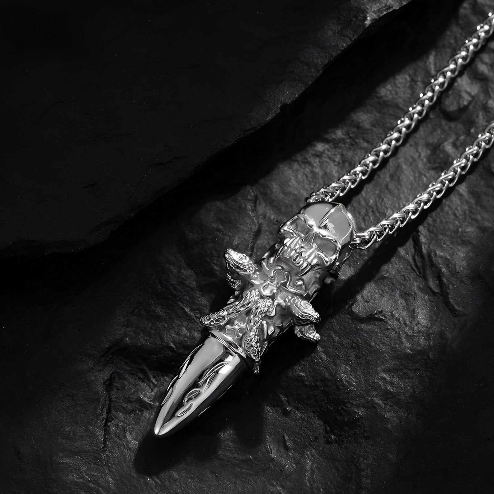 Collier biker homme, pendentif munition tête de mort en acier inoxydable, maille spiga, modèle Bullet