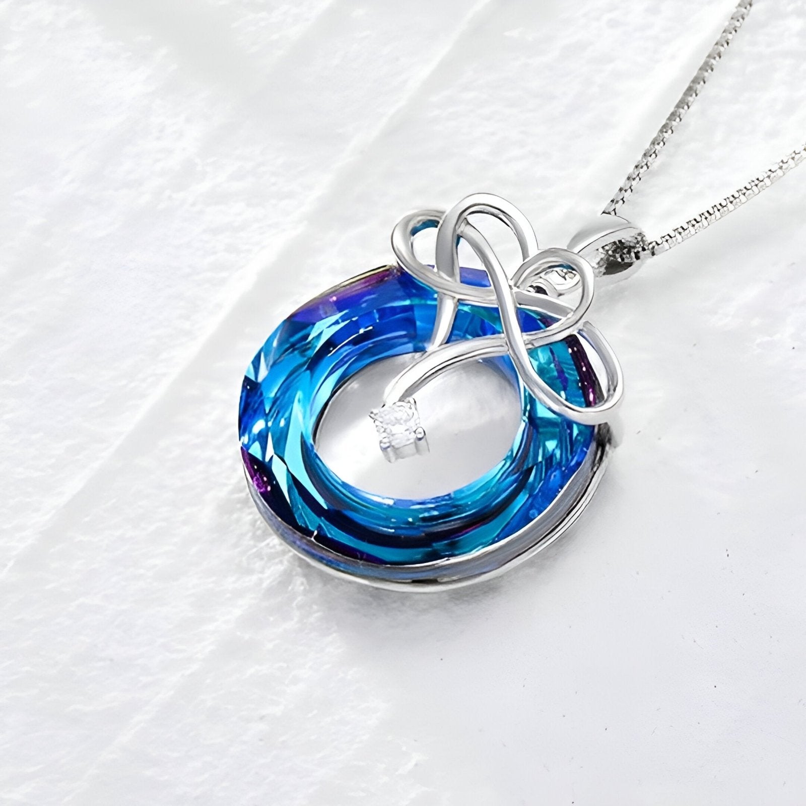 Collier coeur discret pour femme, cristal bleu océan et zircon, chaîne en argent 925, modèle Azure