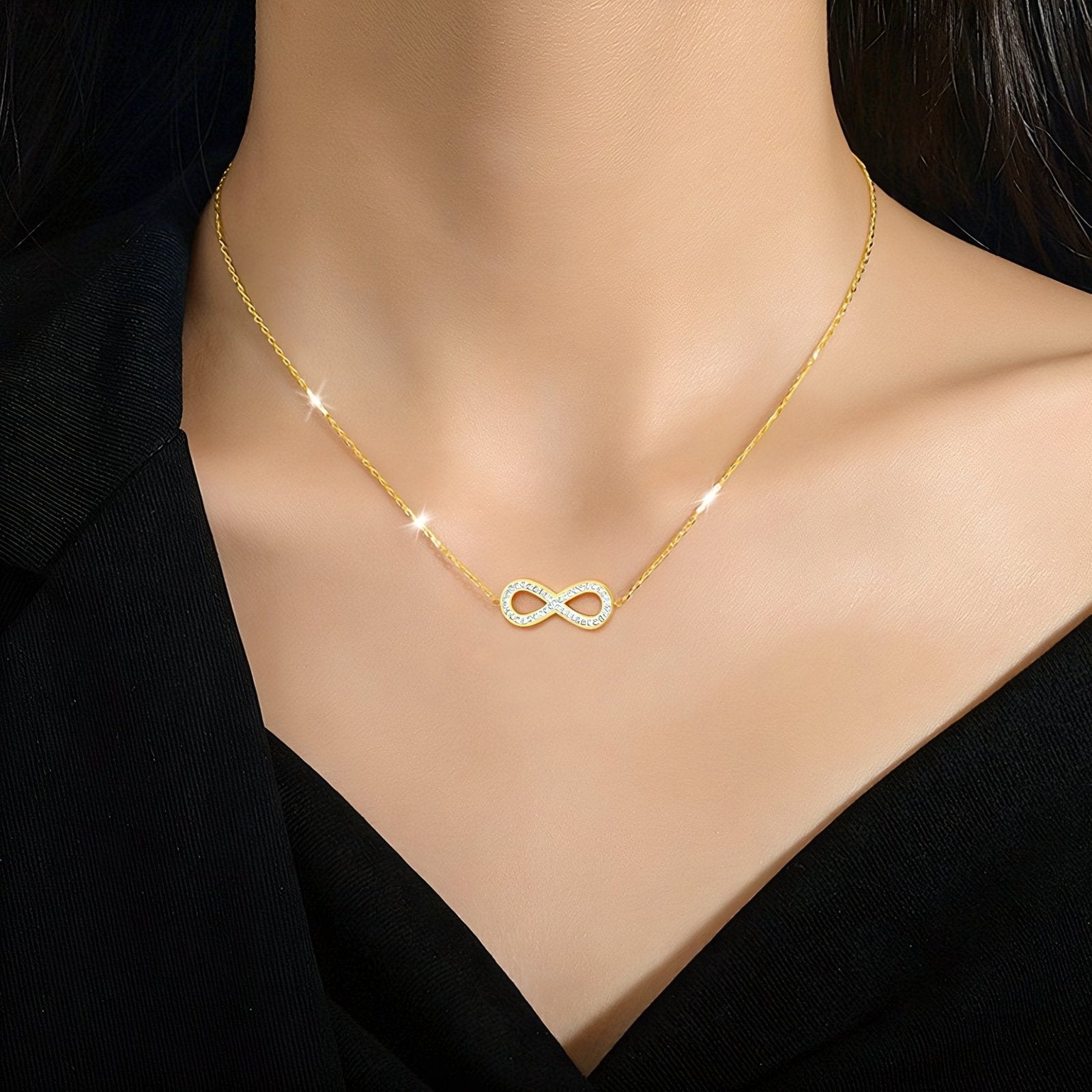 Collier court infini, maille forçat en inox, serti de pierres brillantes, modèle Sigrid