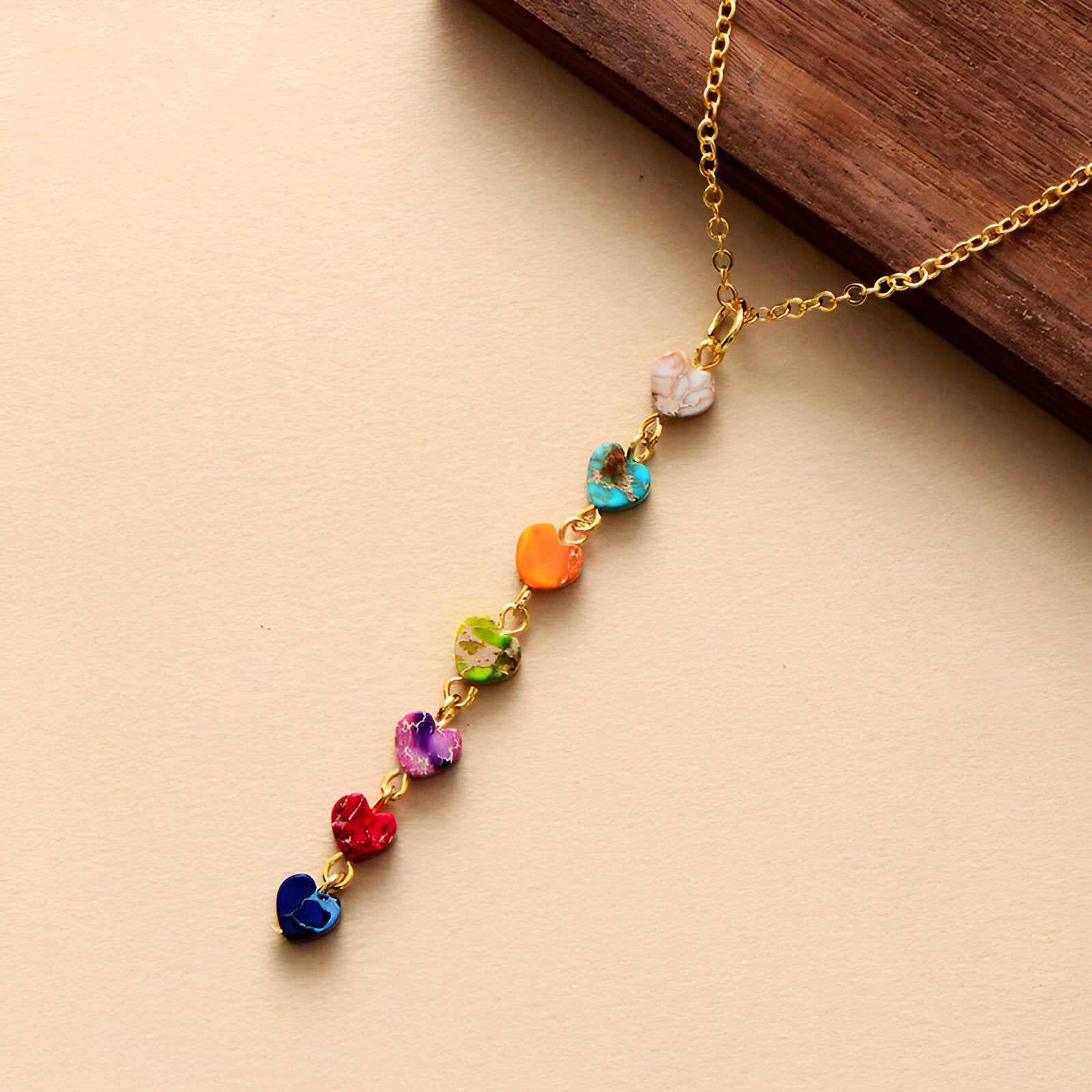 Collier cravate 7 chakras pour femme, motif cœur, modèle Jaya