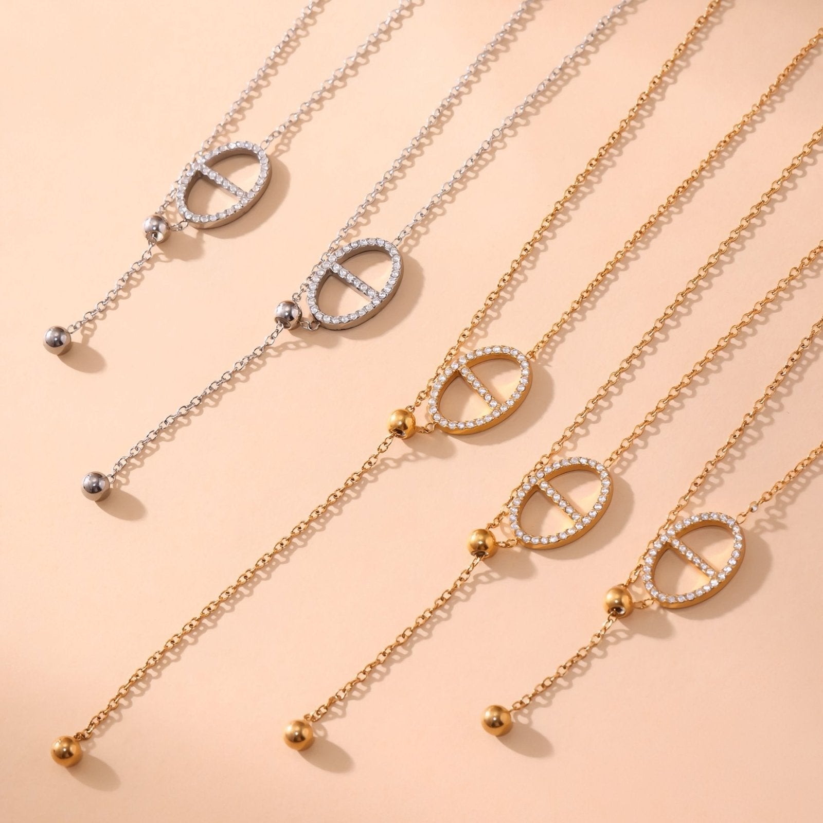 Collier cravate élégant femme, design ovale pavé de zircon, en acier inoxydable plaqué or ou argent