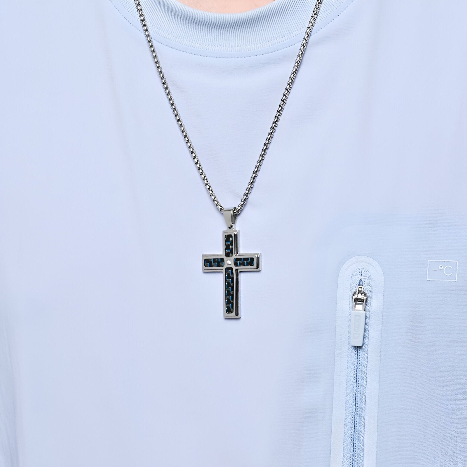 Collier croix pour homme, acier 316L et insert carbone bleu, style moderne, modèle Thomas