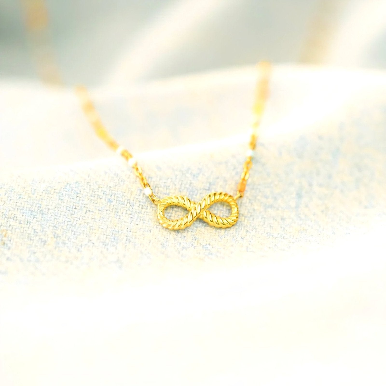 Collier doré symbole infini, chaîne fine multicolore, en argent massif, modèle Alixe