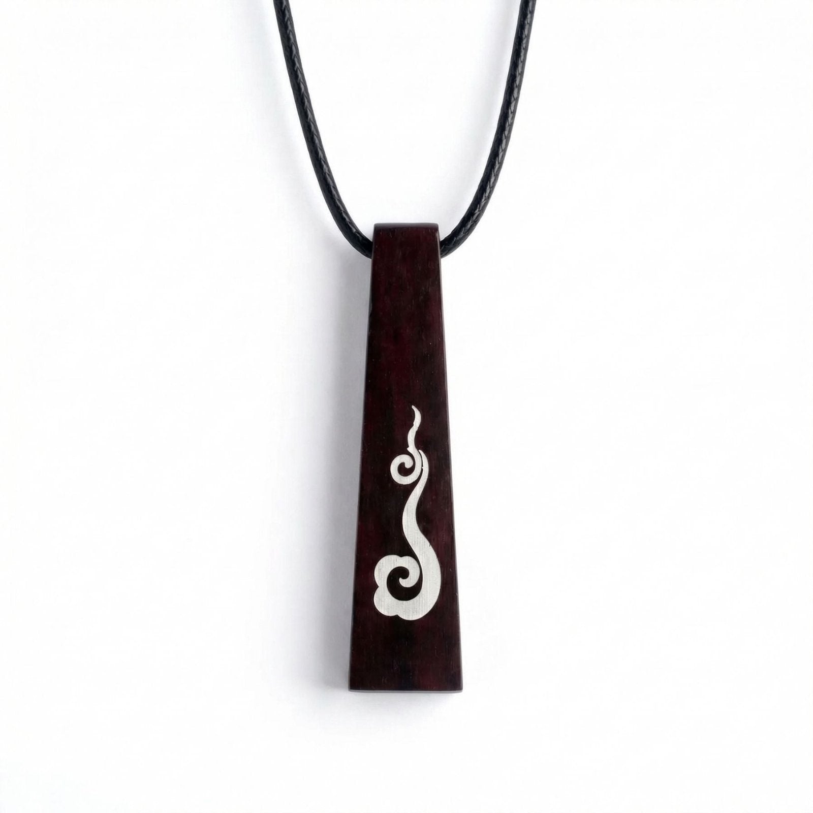 Collier en bois de santal, avec pendentif géométrique incrusté d'argent, cordon ajustable