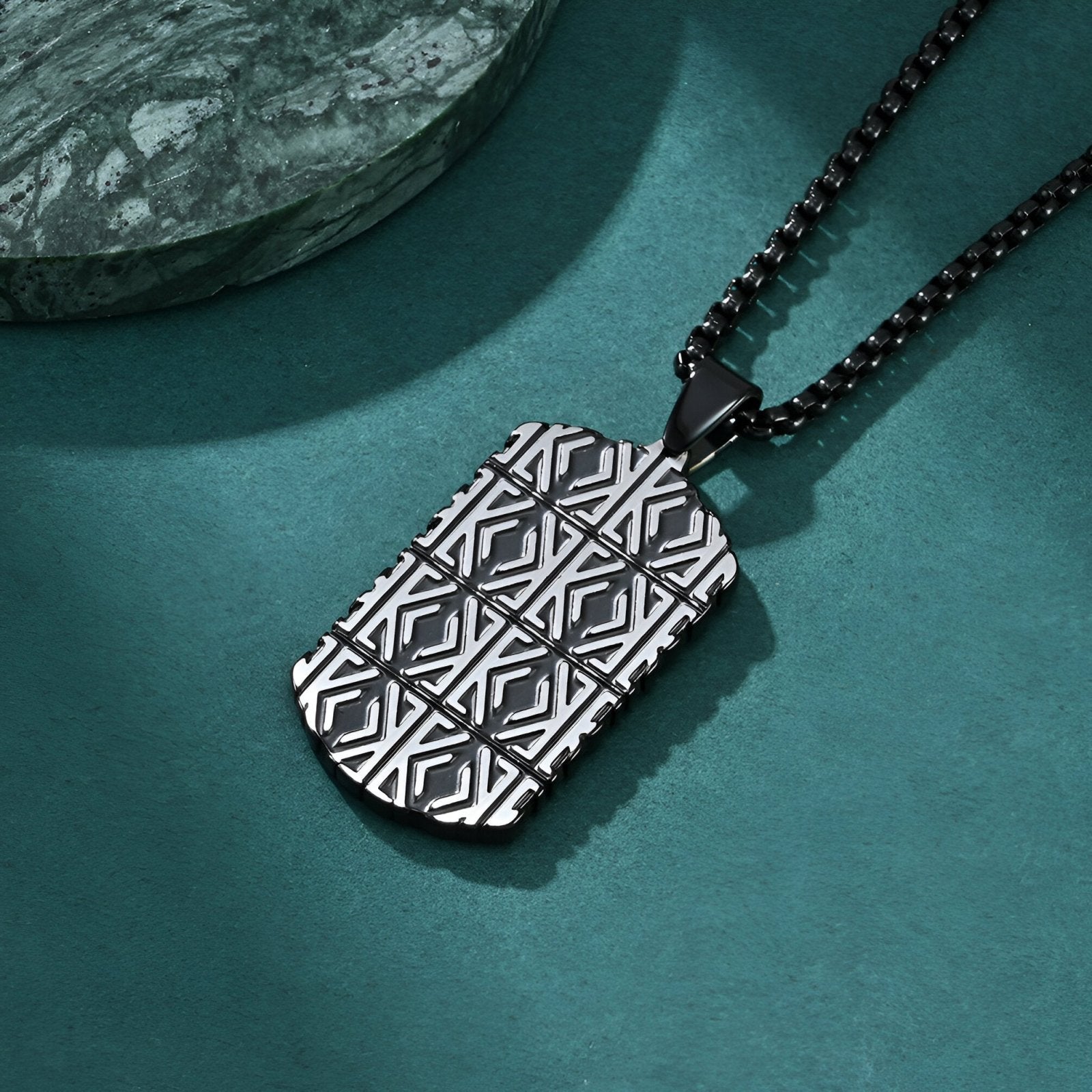 Collier homme avec pendentif dog tag géométrique, maille vénitienne, style tribal, Tanker