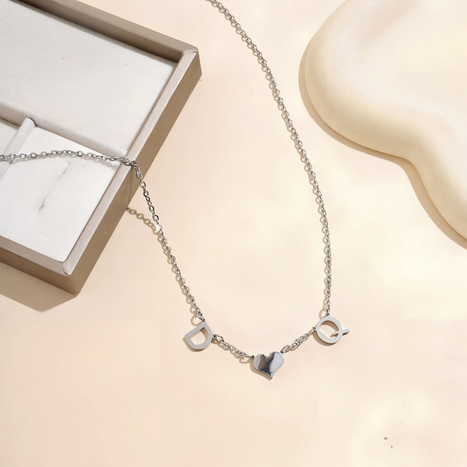 Collier lettres personnalisées, acier inoxydable avec cœur, modèle Sweet