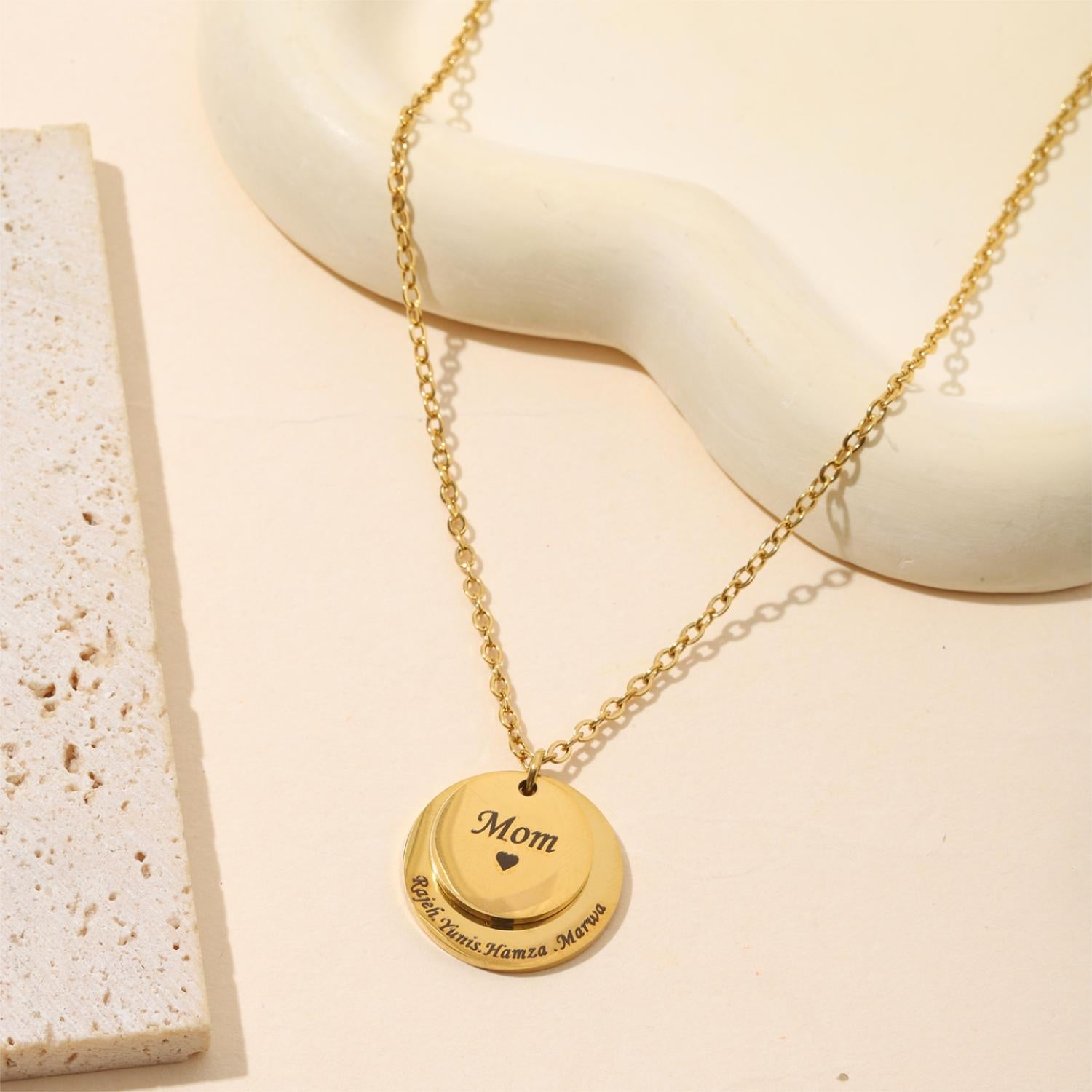 Collier médaillon double gravé, pour maman, en acier inoxydable doré, modèle Mèreveille
