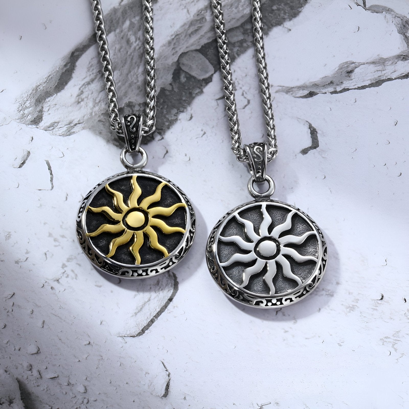 Collier médaillon solaire en acier inoxydable, style viking, pour homme, modèle Helios