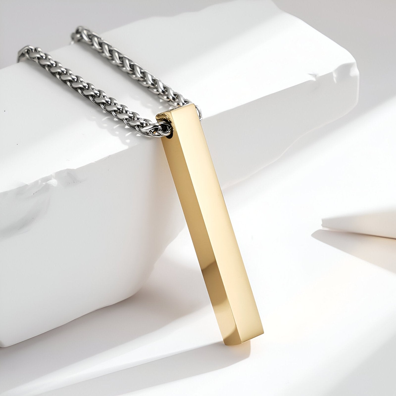 Collier minimaliste, maille spiga, style moderne, modèle Eron