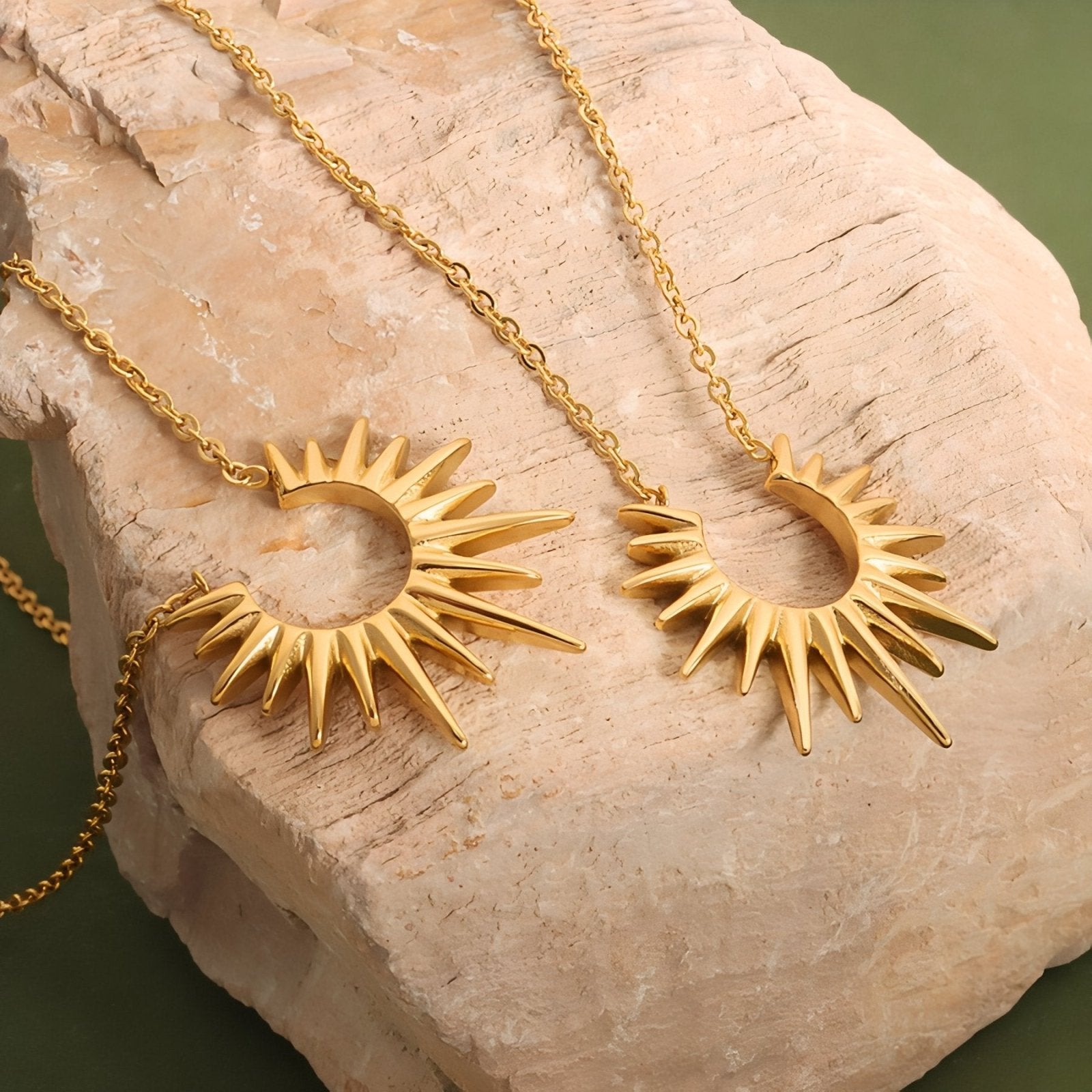 Collier minimaliste pour femme, pendentif soleil doré, en acier inoxydable