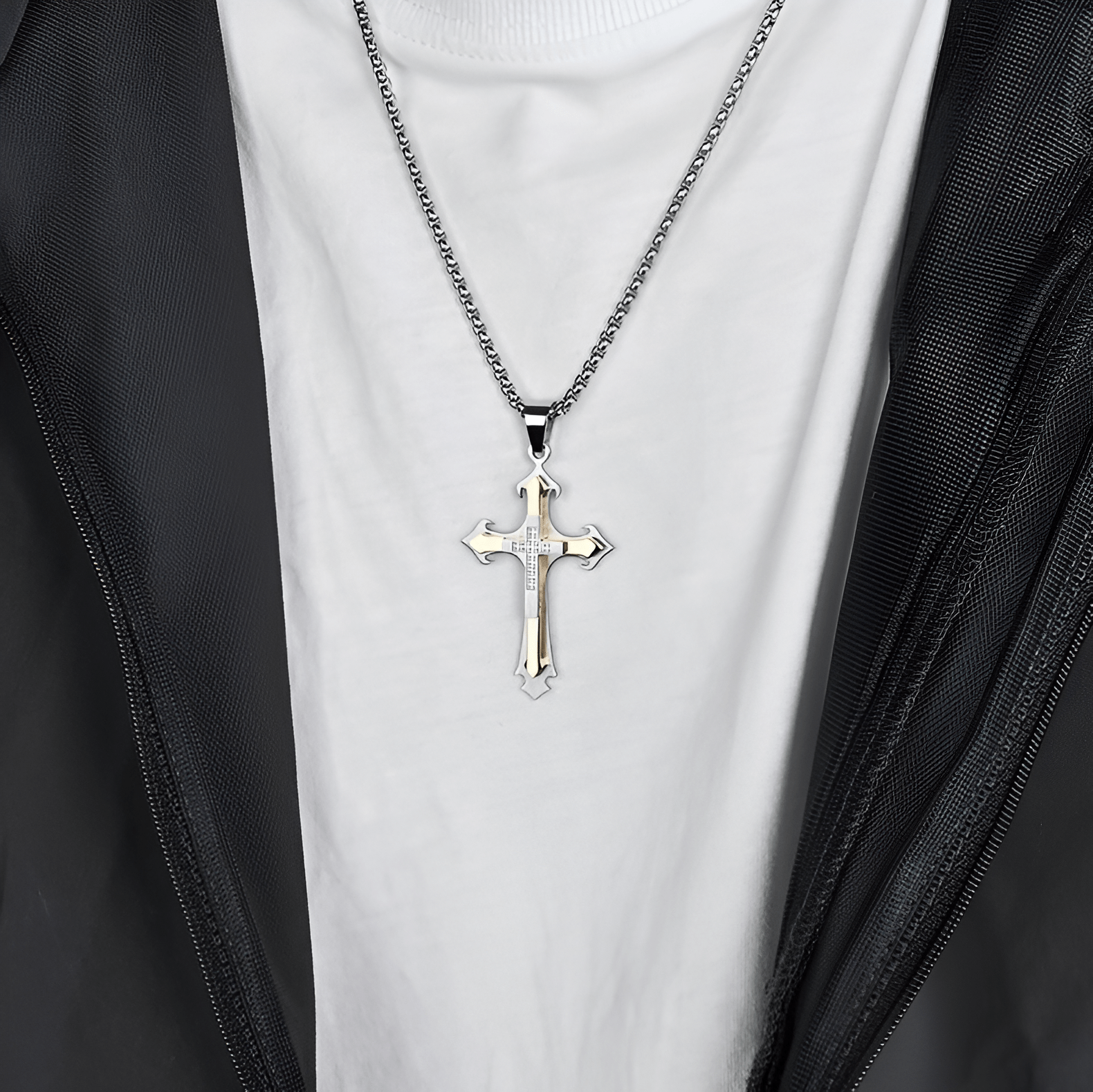 Collier pendentif croix baroque pour homme, acier inoxydable et zircon, design sculpté, Orion
