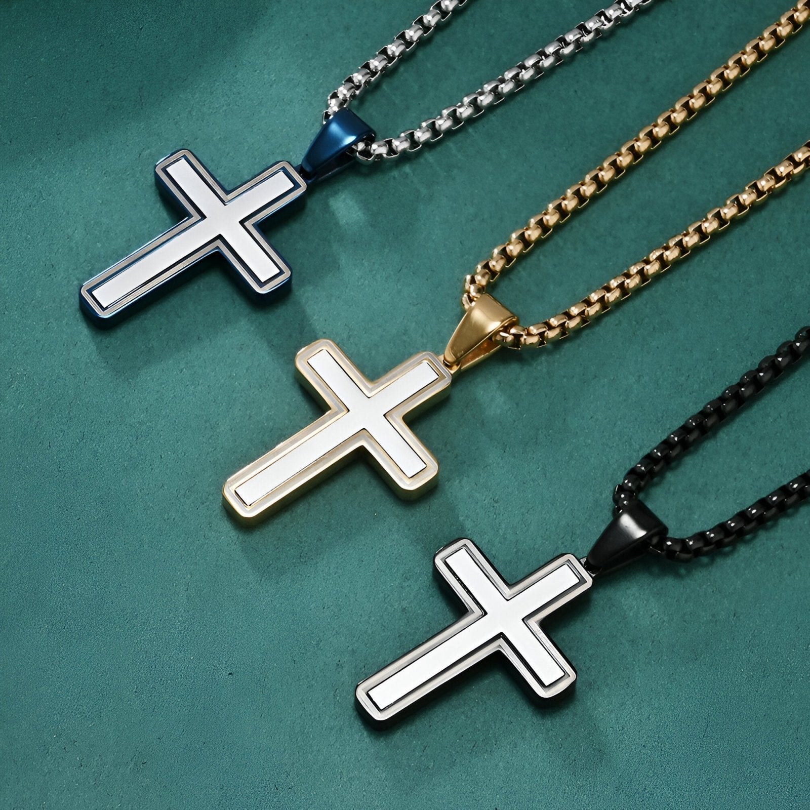 Collier pendentif croix homme, design épuré, acier inoxydable poli et chaîne vénitienne, modèle Shilo