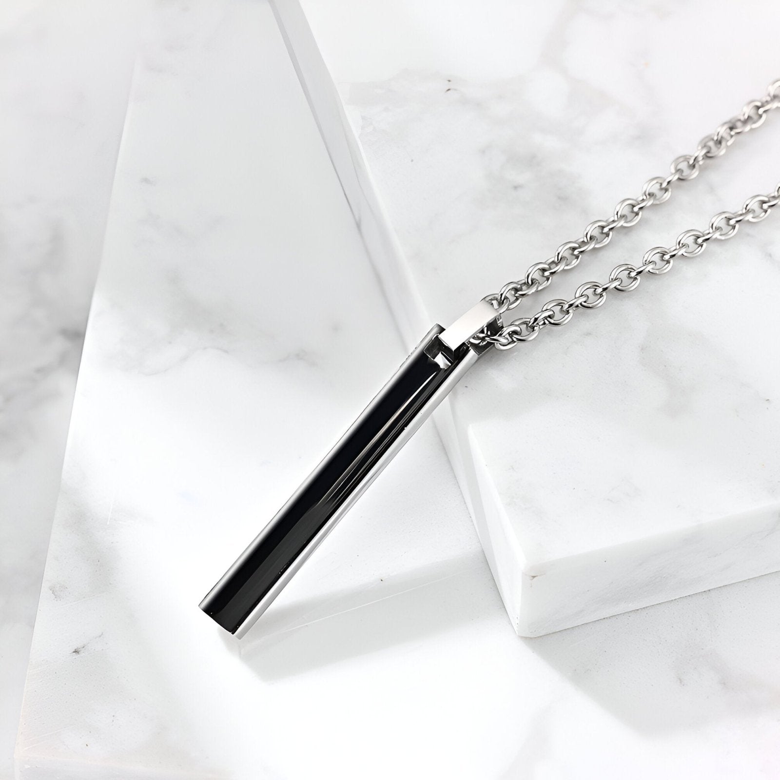 Collier pendentif cylindrique noir, en acier inoxydable poli, modèle Obsidian