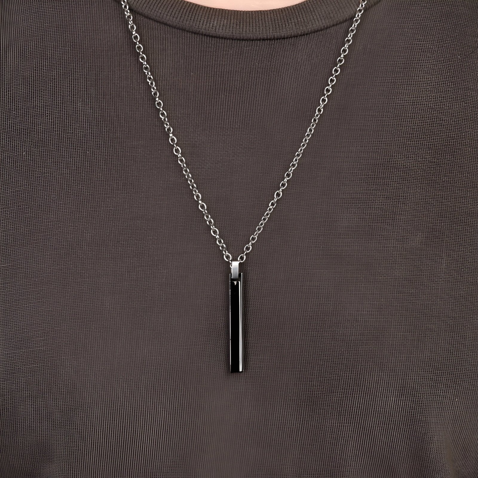 Collier pendentif cylindrique noir, en acier inoxydable poli, modèle Obsidian