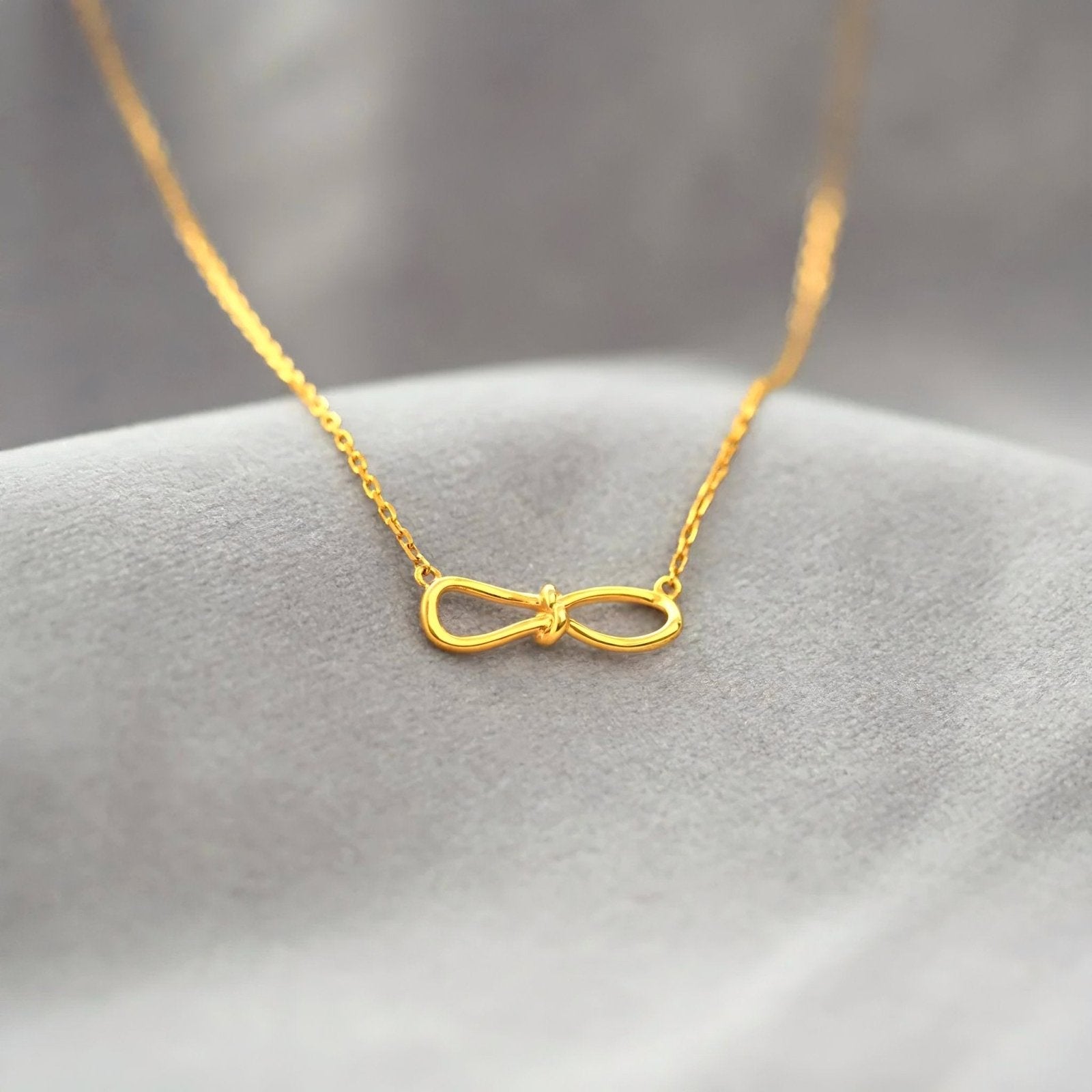 Collier pendentif infini noué doré, argent 925, style minimaliste chic, modèle Aziza
