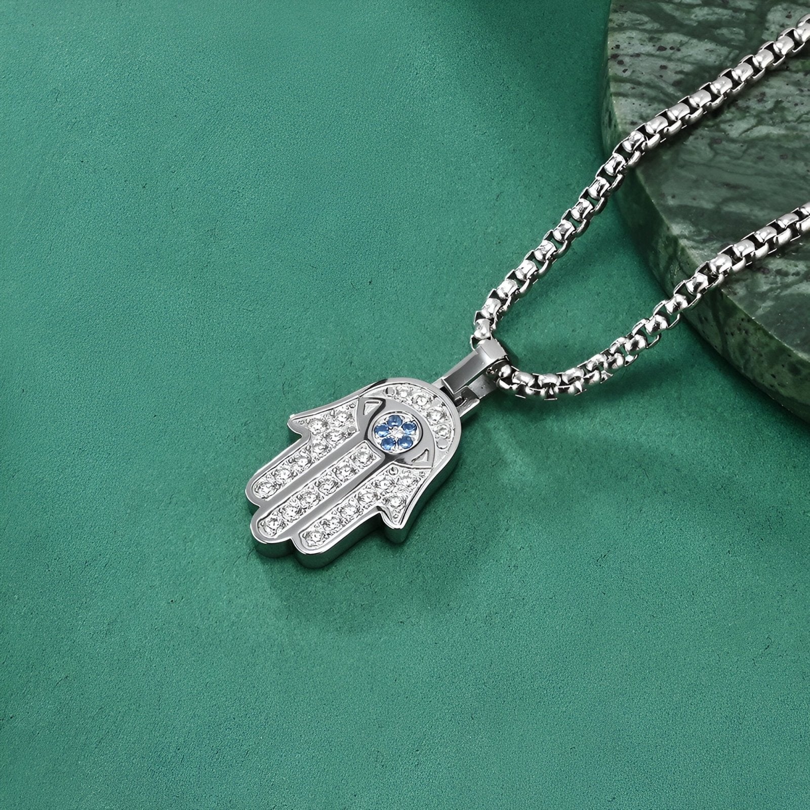 Collier pendentif main de Fatma en acier inoxydable, serti de zircons, modèle Nael