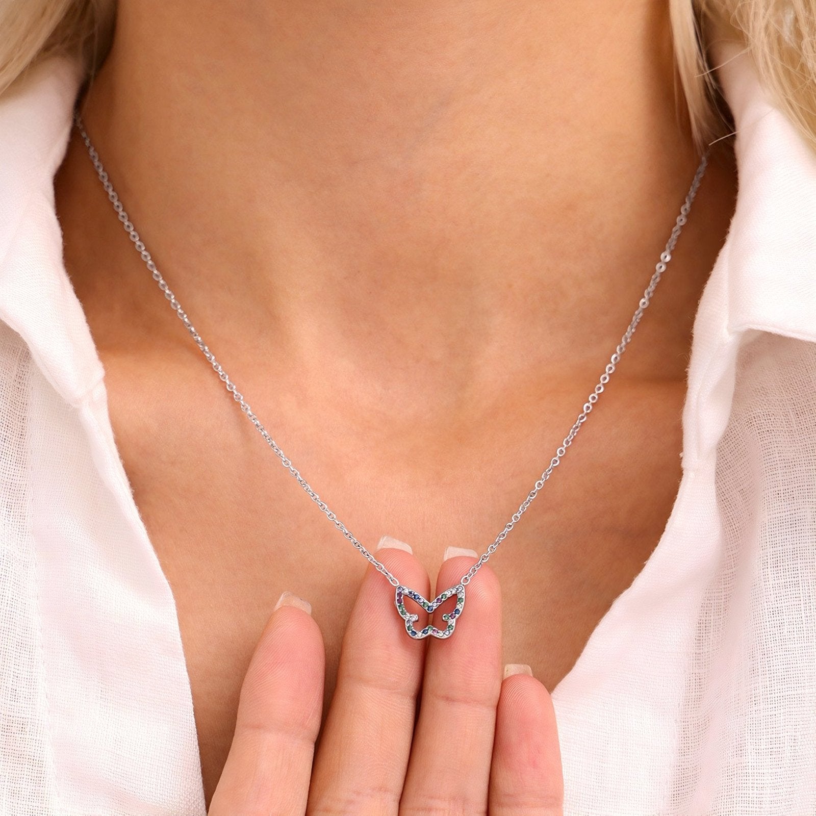 Collier pendentif papillon, acier doré ou argenté, serti de zircons, modèle Jayleen