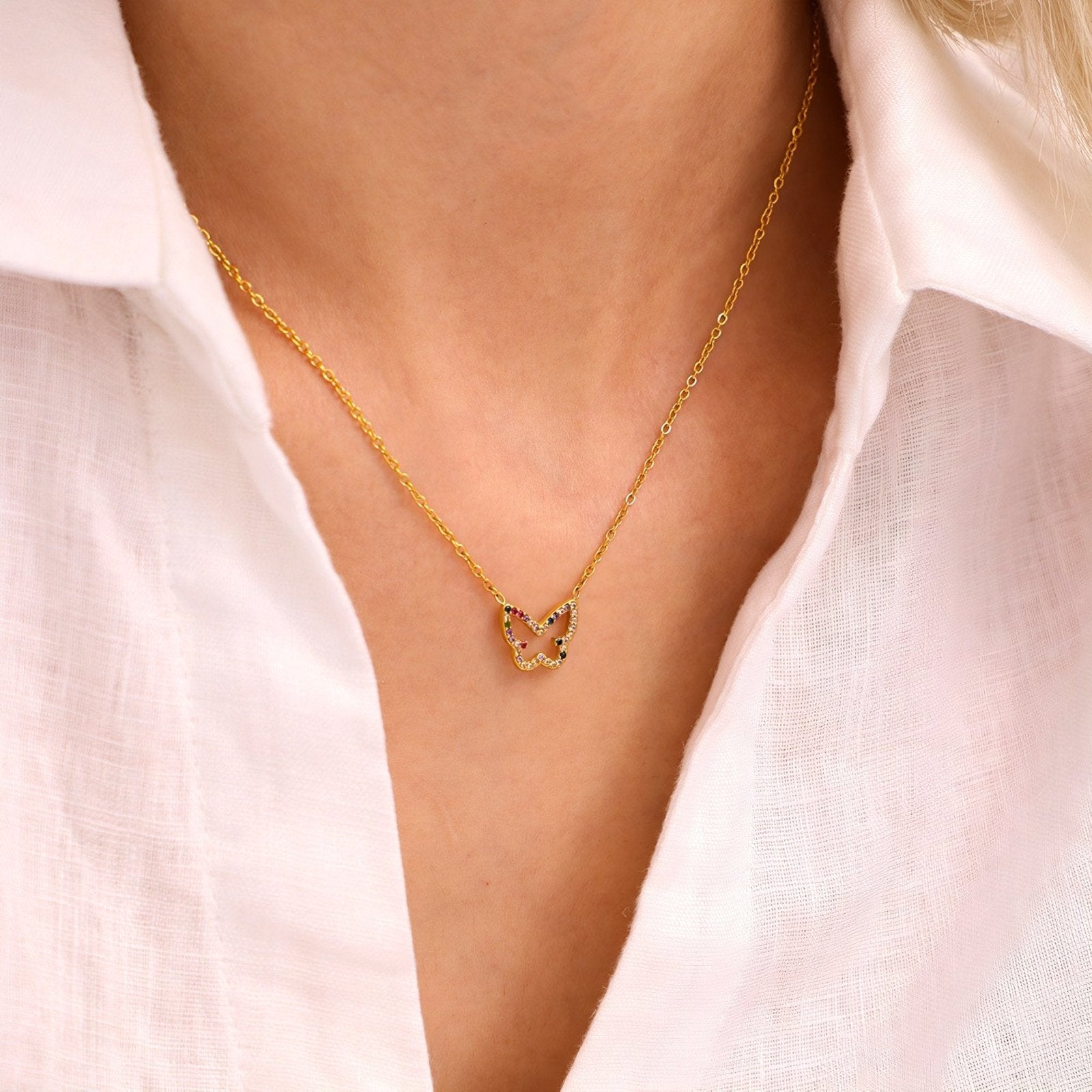 Collier pendentif papillon, acier doré ou argenté, serti de zircons, modèle Jayleen