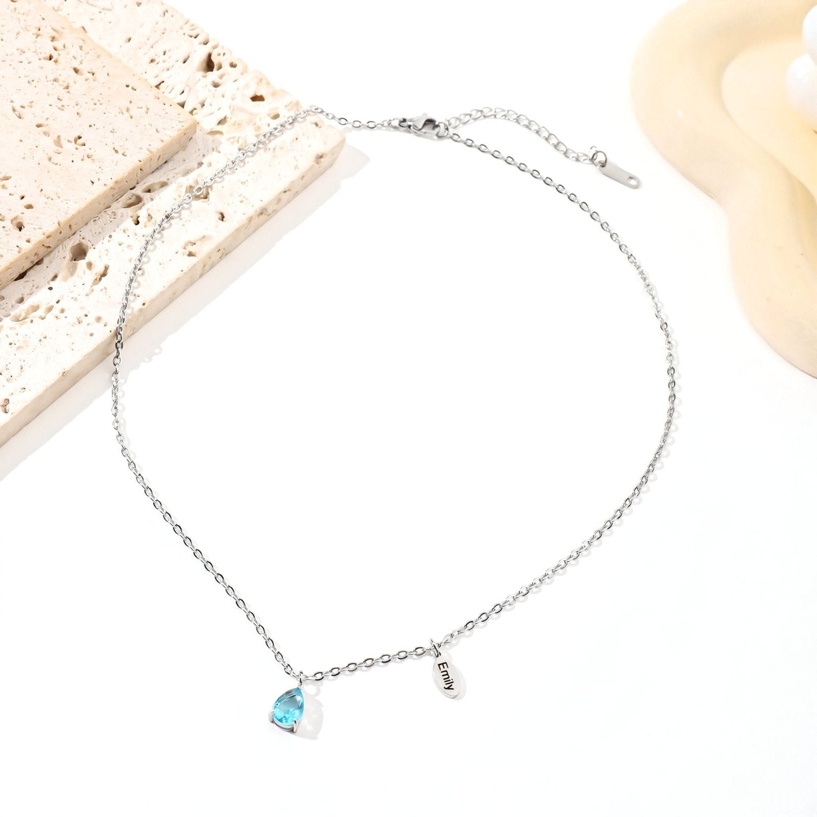 Collier pierre de naissance personnalisé, goutte zircon et prénom, en inox, modèle Pearl