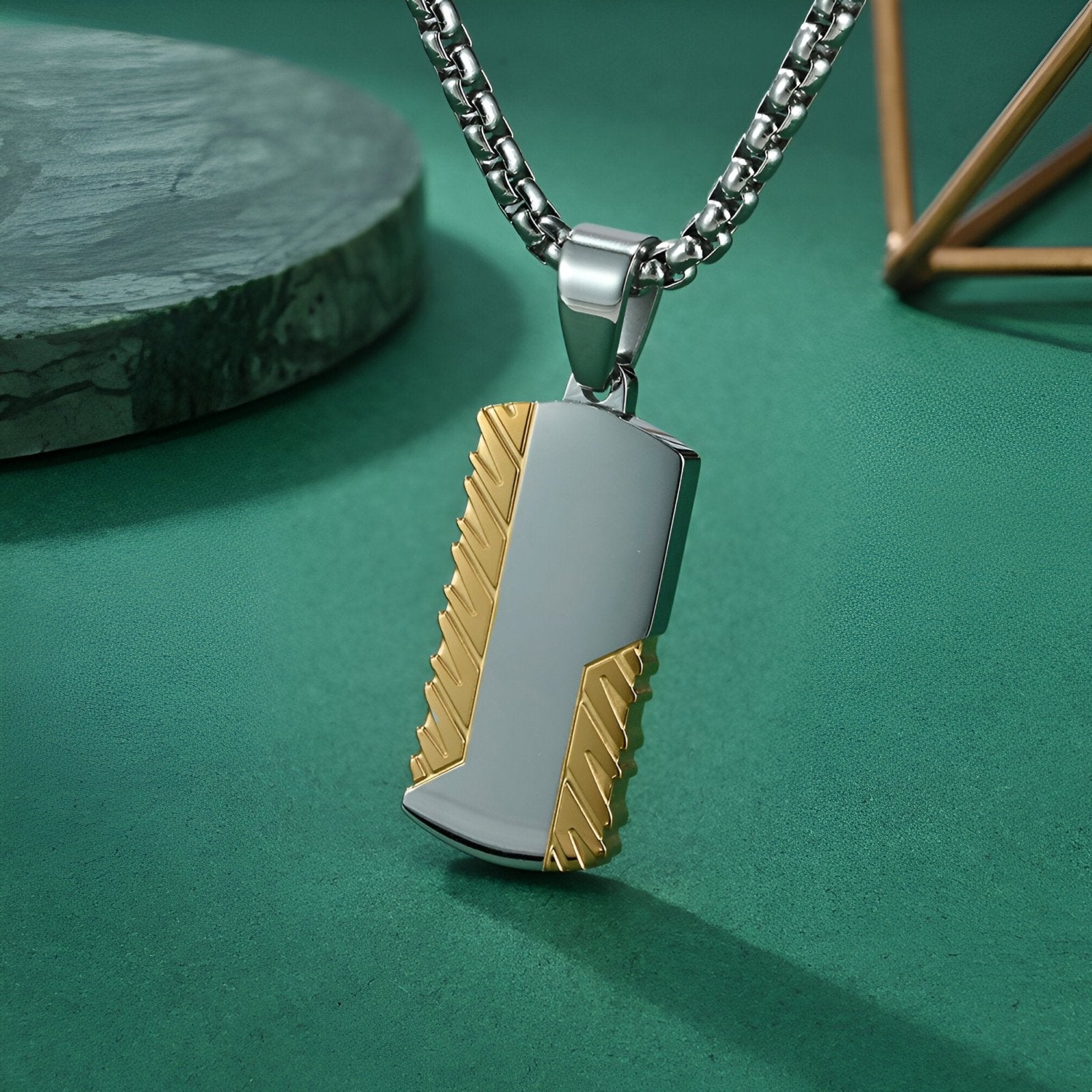 Collier plaque militaire style urbain, pendentif rectangle acier inoxydable, modèle Tucker