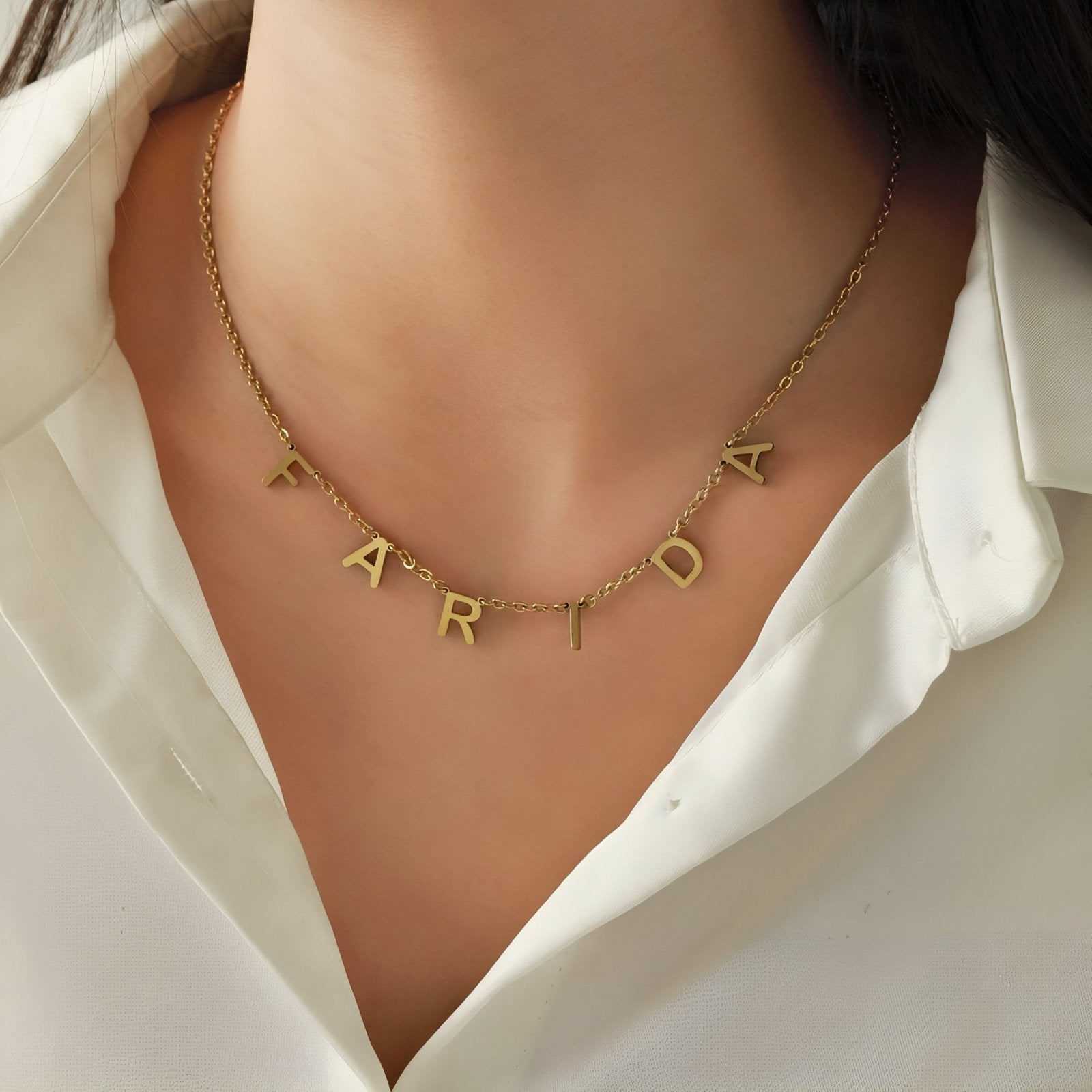 Collier prénom personnalisé, lettres suspendues en acier inoxydable, modèle Adeline