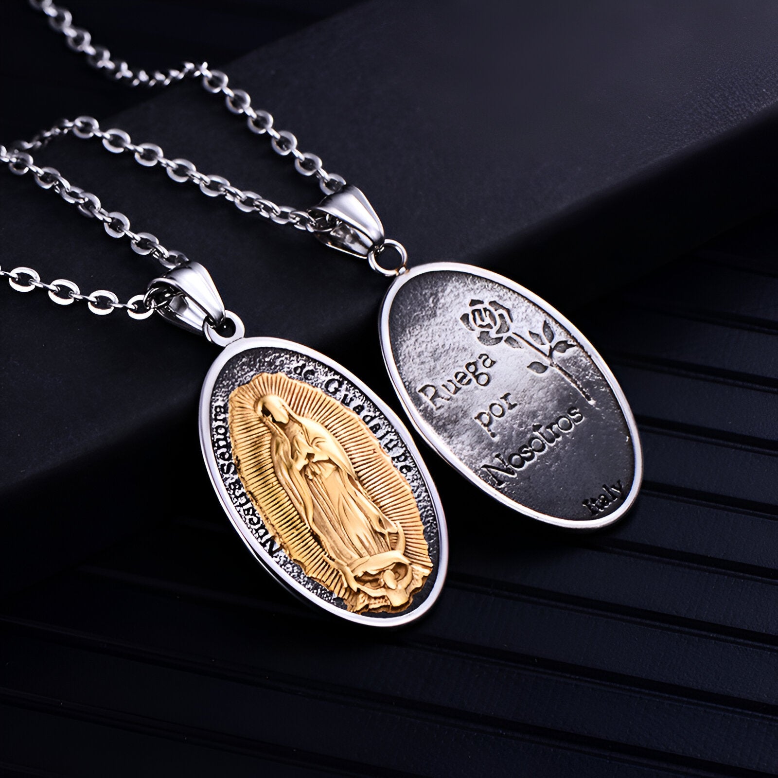 Collier unisexe Vierge Marie, chaîne forçat et pendentif ovale religieux, acier inoxydable, modèle Guadalupe