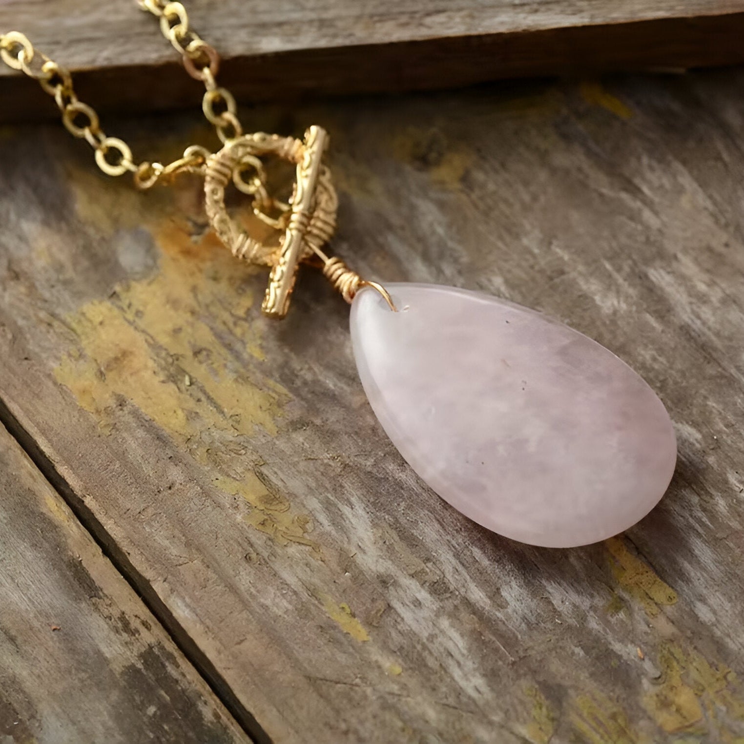 Sautoir en quartz rose, pendentif goutte et chaîne dorée pour femme, modèle Rosemont