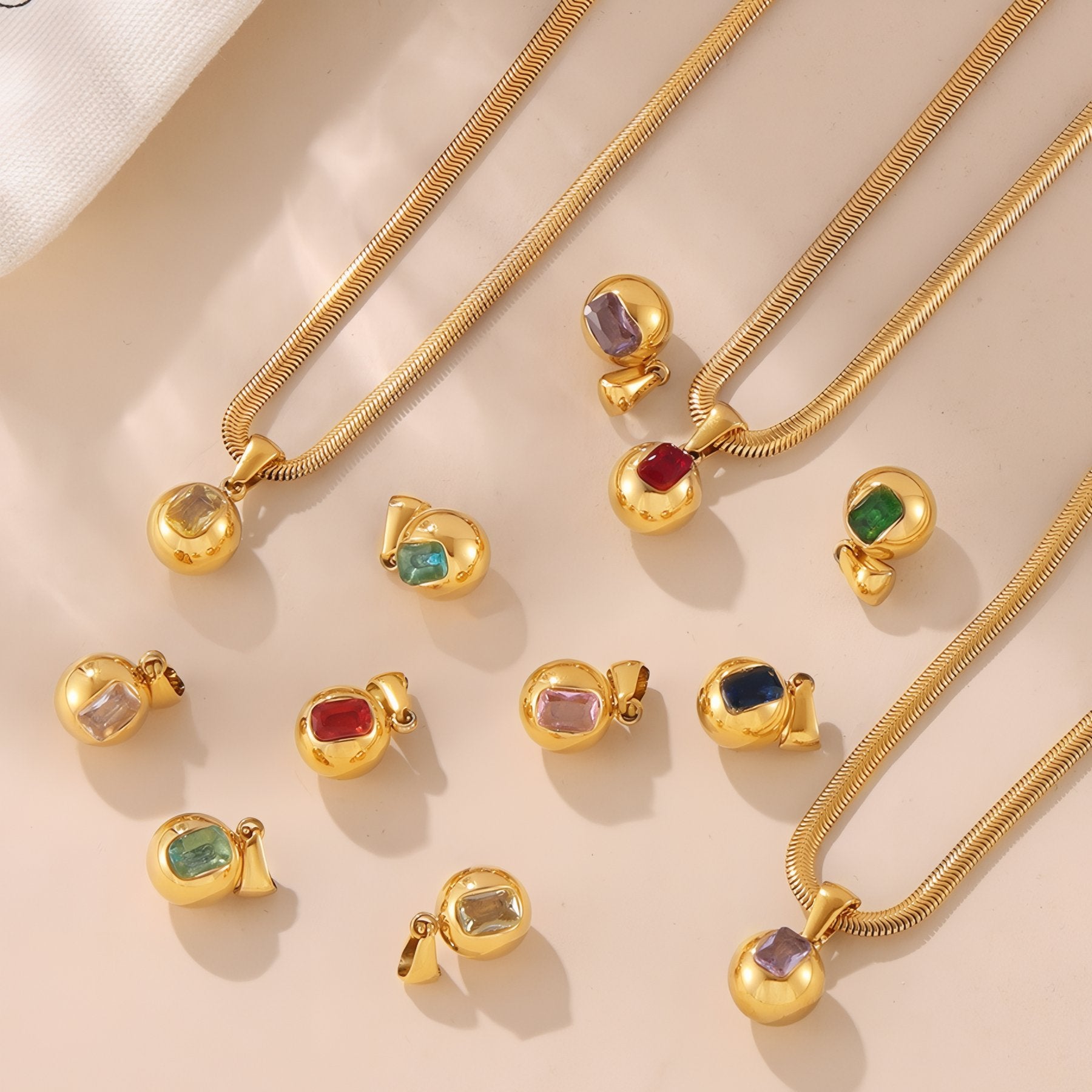 Collier pendentif pierre de naissance, zircon coloré et chaîne serpent, en acier inoxydable