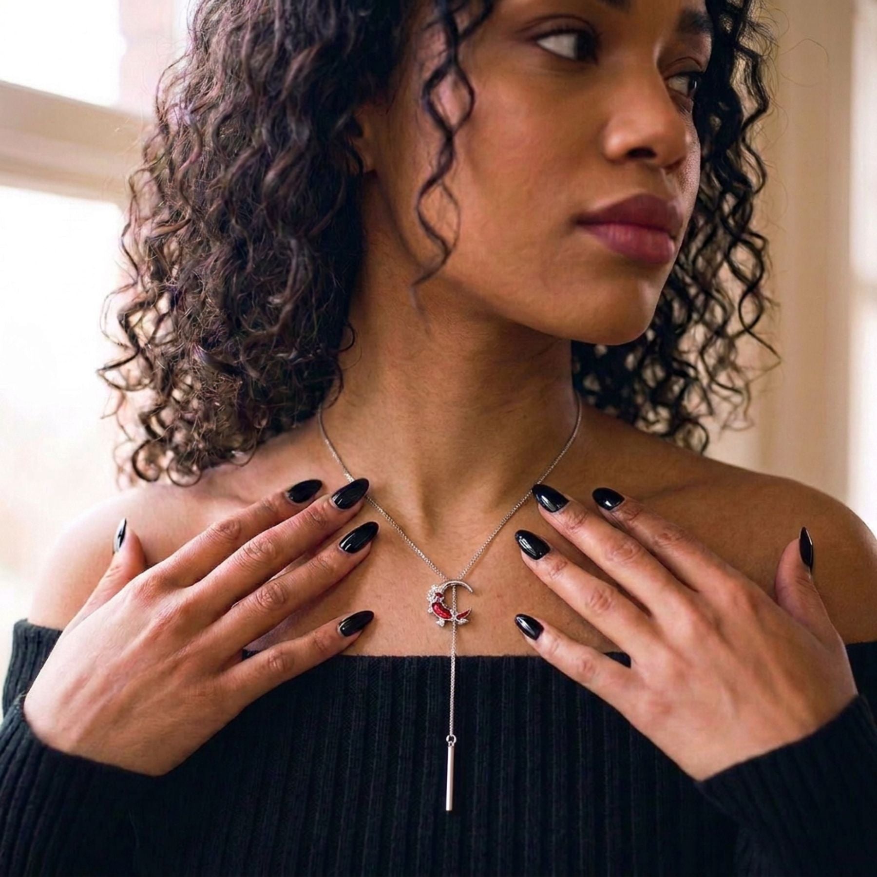 Collier cravate gothique pour femme, en alliage métallique, avec pendentif croissant de lune