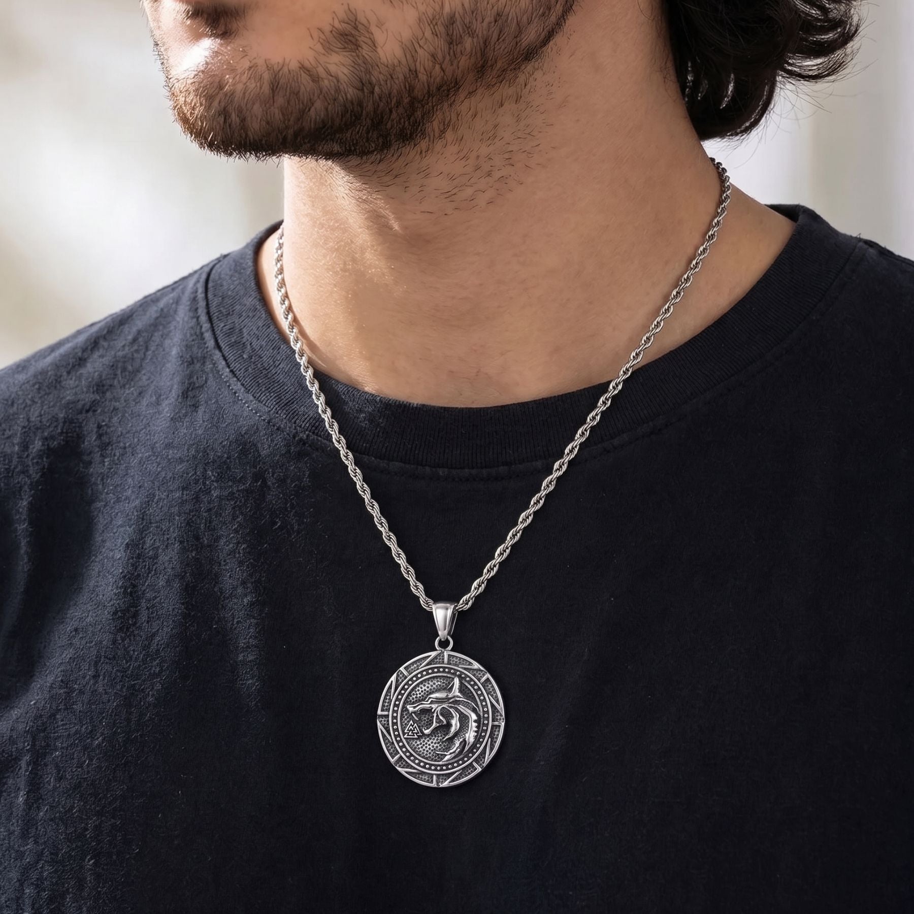 Collier loup pour homme, en acier inoxydable argenté, style viking