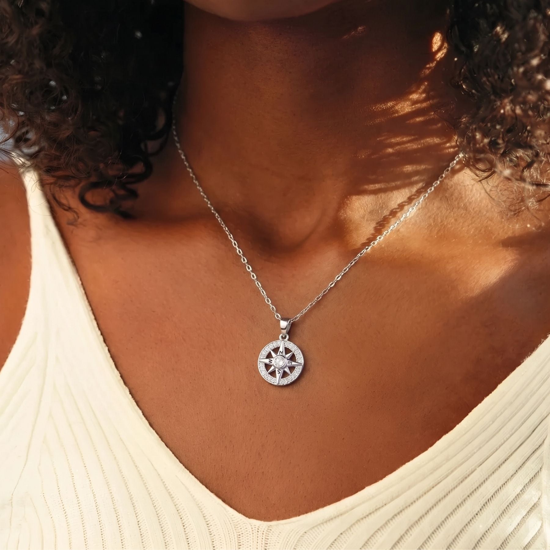 Collar brújula para mujer, de plata 925, con circonita brillante