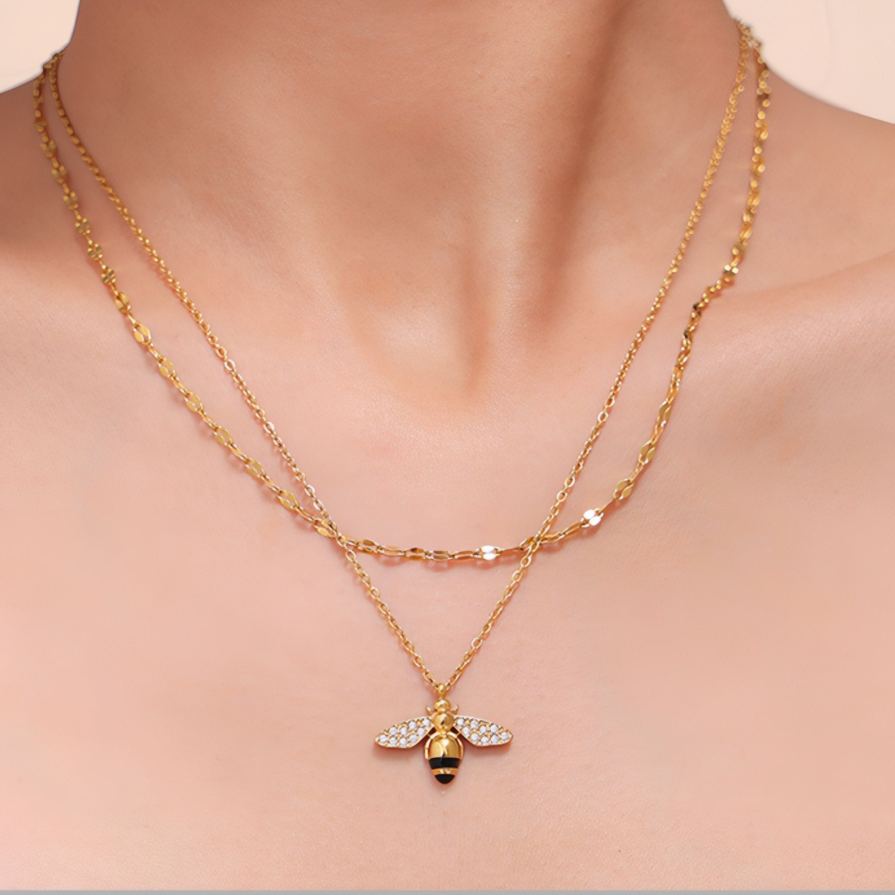 Collier pendentif abeille, maille forçat en acier inoxydable plaqué or 18K, zircon scintillant