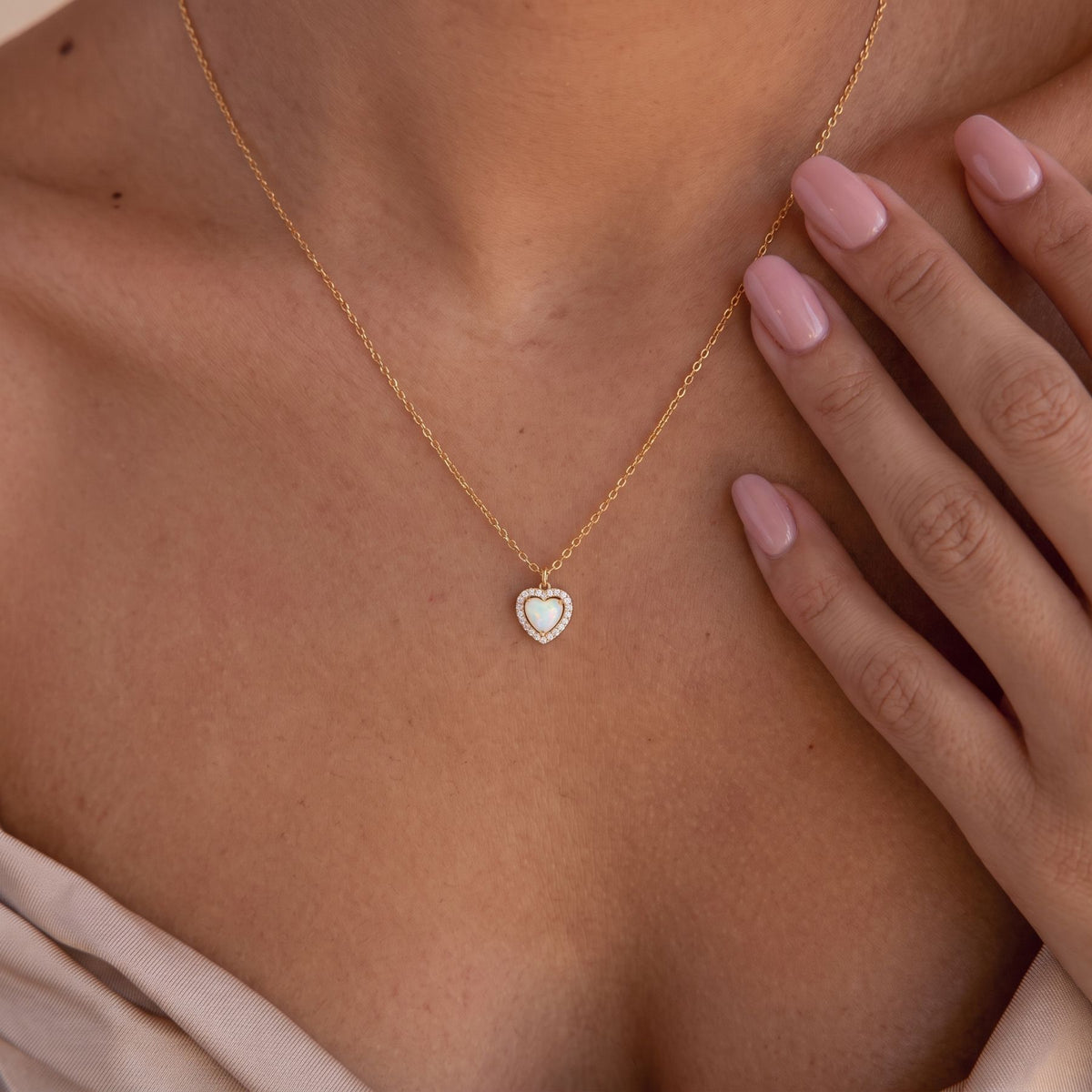 Collier pendentif cœur pour femme, en argent 925, avec pierre effet opale irisée