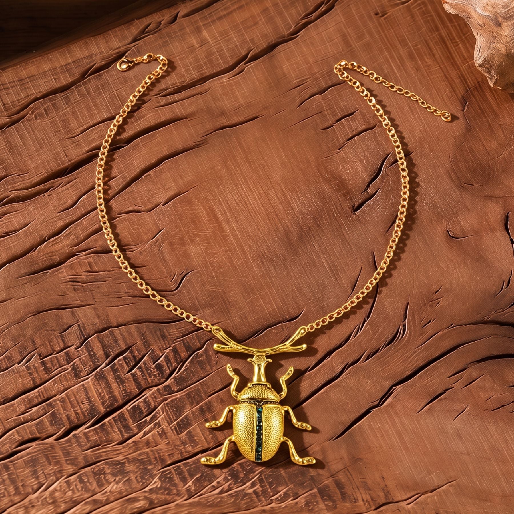 Goldener Skarabäus-Halskette für Damen, aus Zinklegierung, im Gothic-Stil