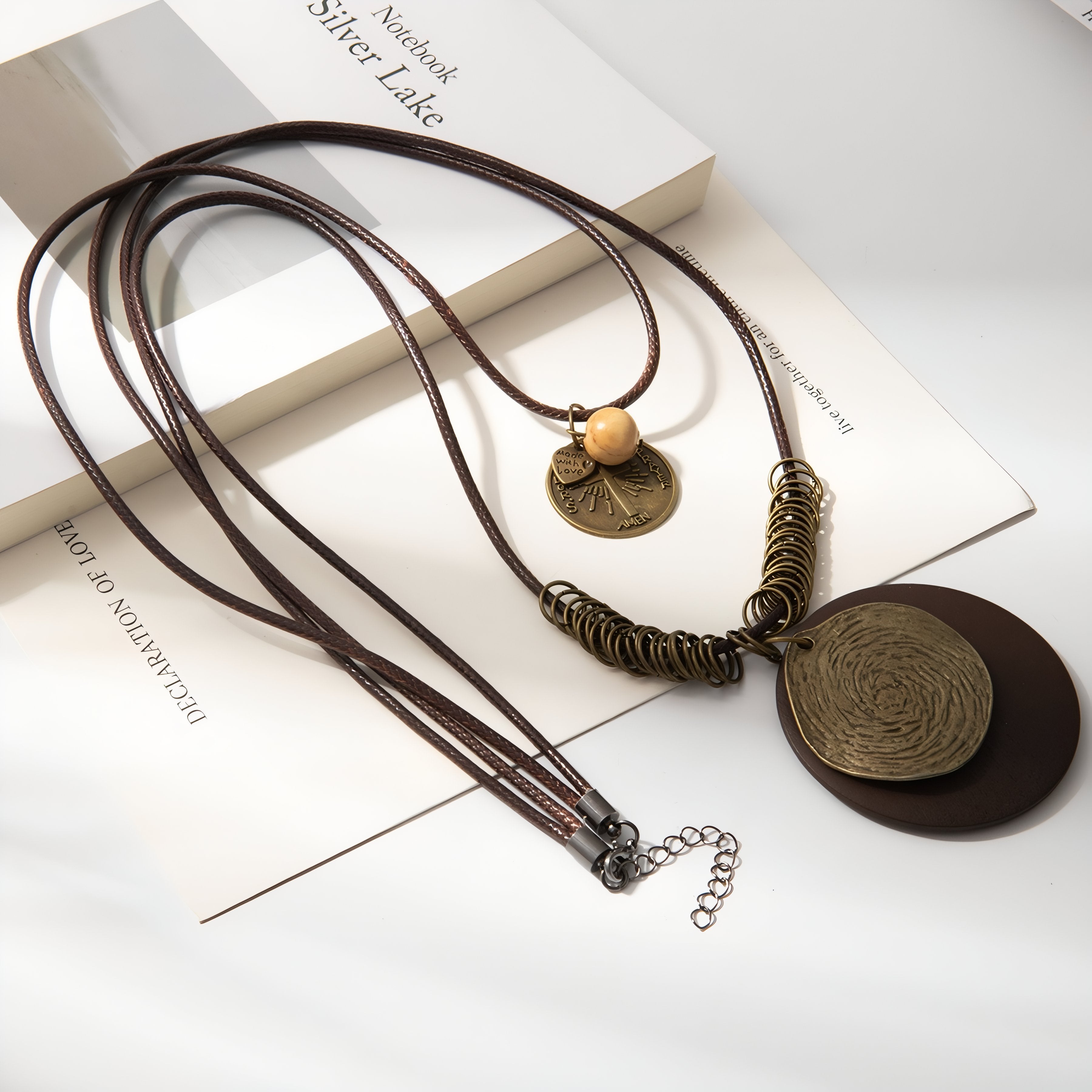 Collier en bois double rang, avec pendentif rond ethnique, en alliage de zinc, style bohème