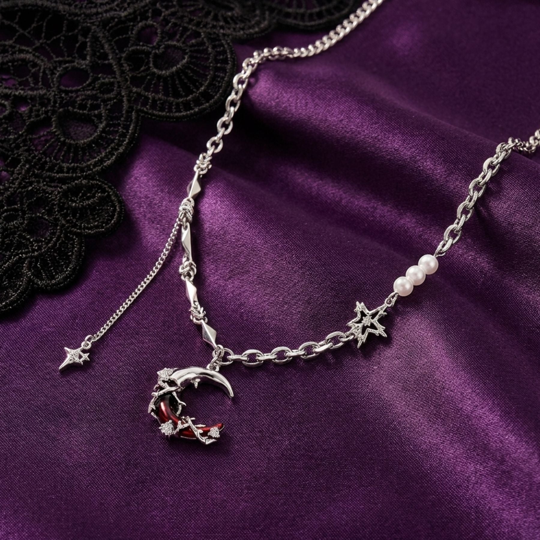 Gotický dámský choker z kovové slitiny s přívěskem půlměsíce