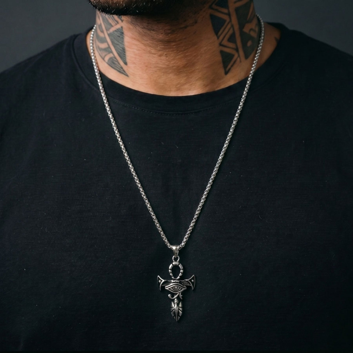 Collana con pendente ankh con Occhio di Horus da uomo, in acciaio titanio, croce egizia con motivi geroglifici scolpiti