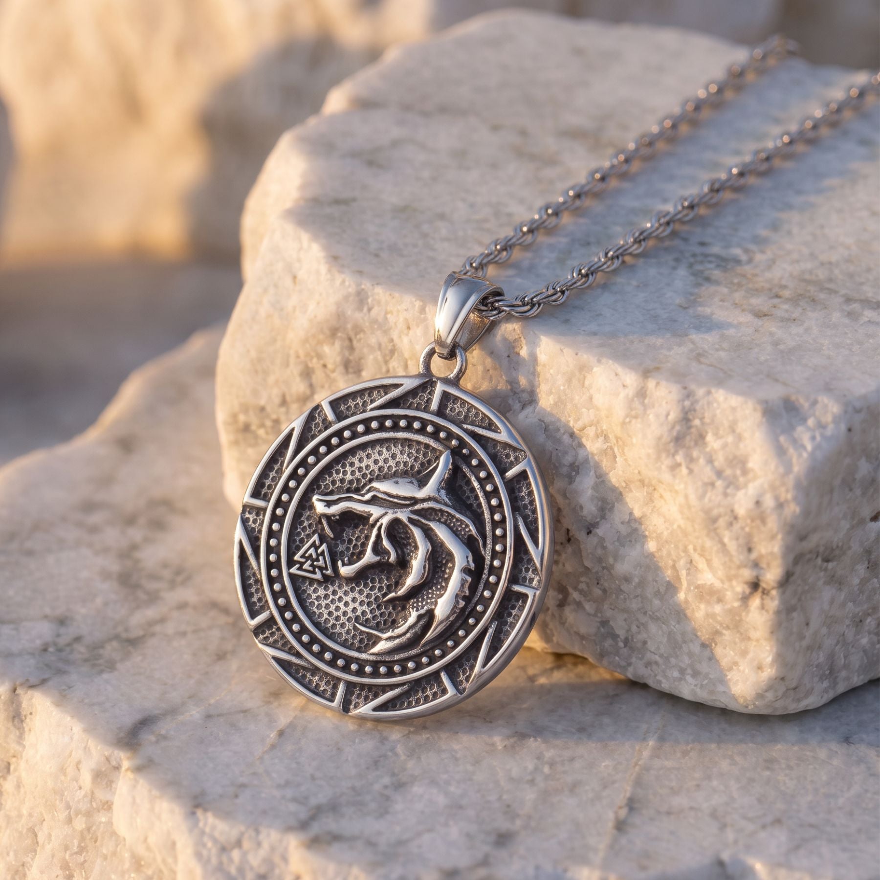 Collier loup pour homme, en acier inoxydable argenté, style viking
