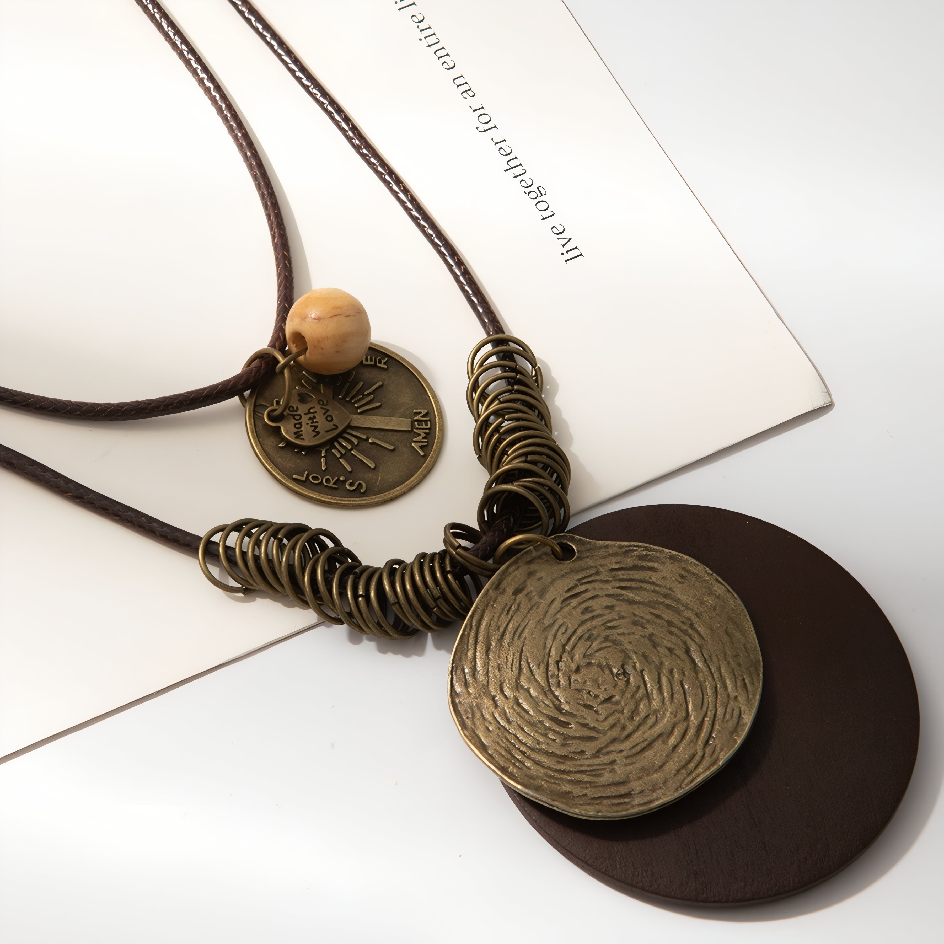 Collier en bois double rang, avec pendentif rond ethnique, en alliage de zinc, style bohème