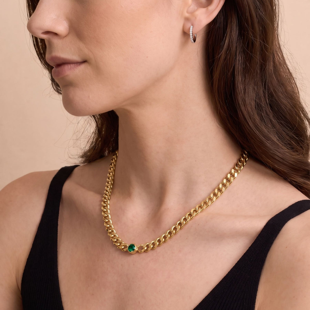 Collier chaîne gourmette pour femme, en acier inoxydable doré, orné d’une pierre centrale verte