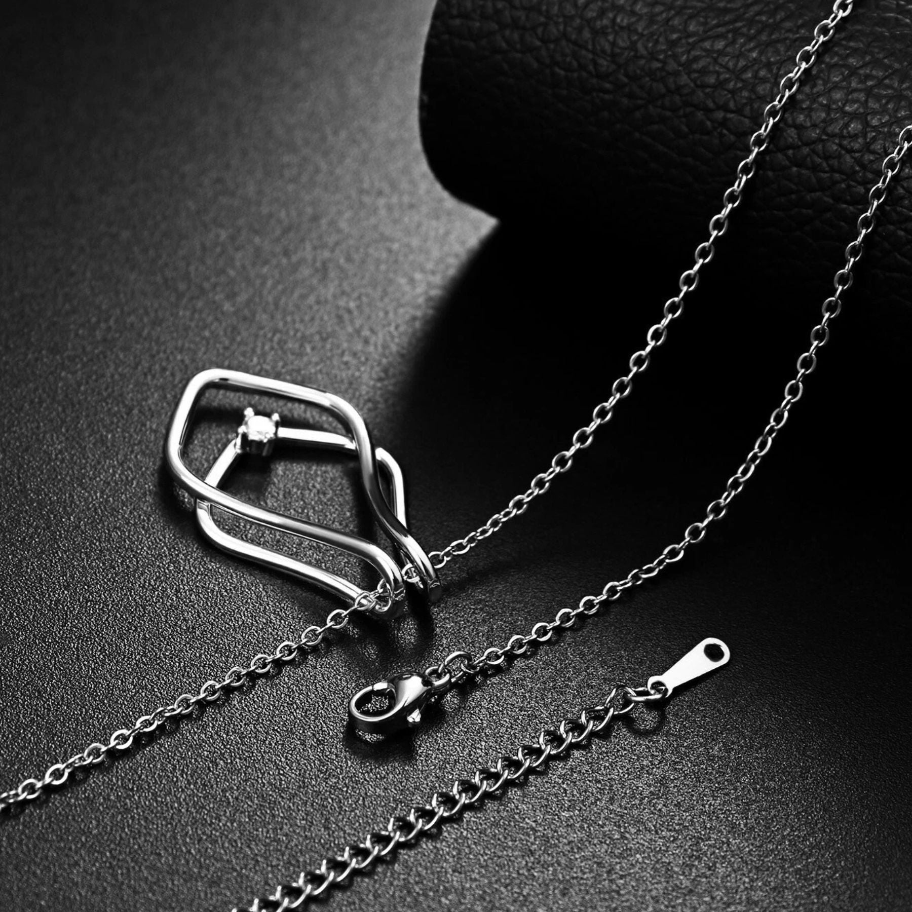 Collier porte bague pour femme, avec pendentif géométrique en cuivre, zircon et chaine en acier inoxydable