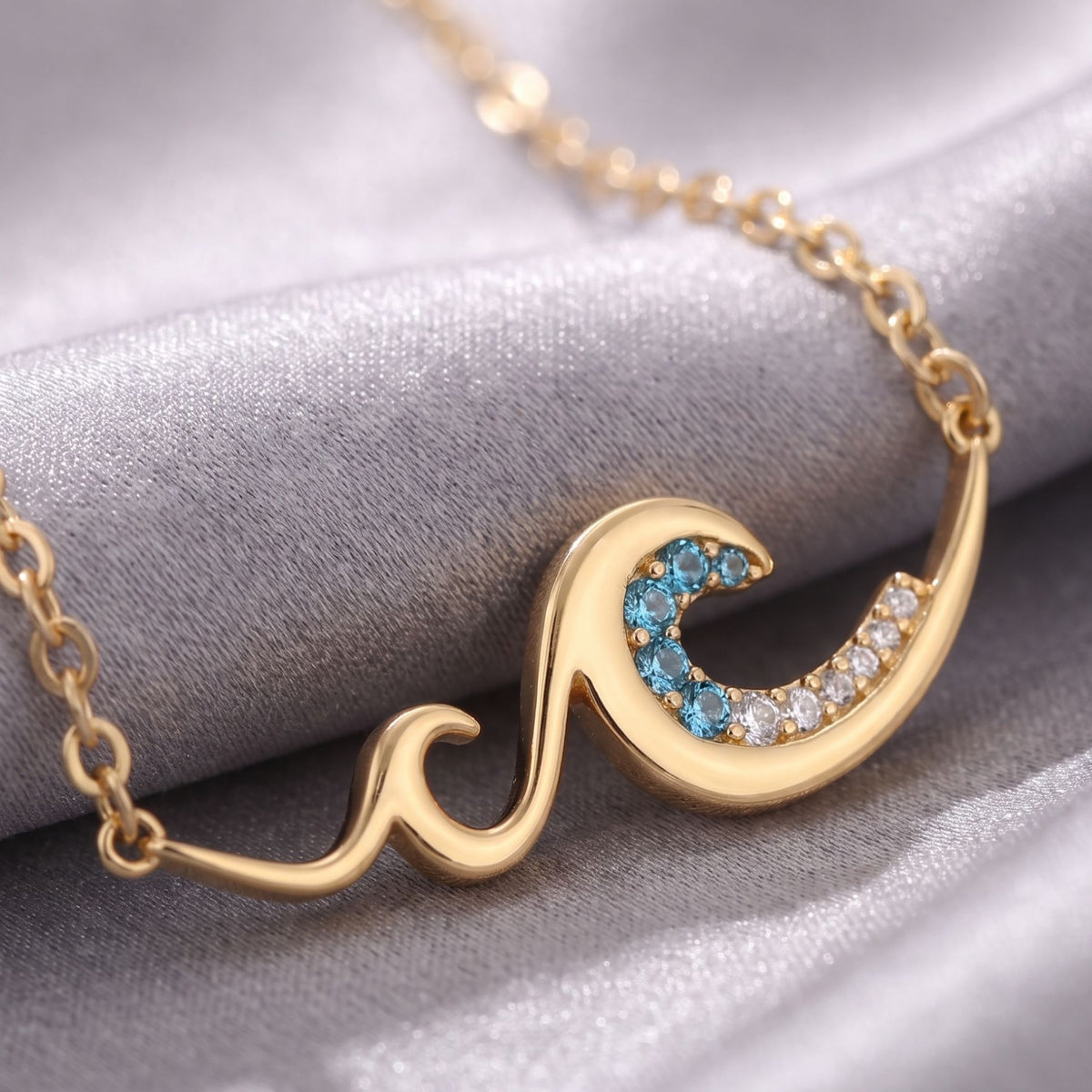 Wellen-Halskette für Damen, aus 925er Silber, mit blauen und transparenten Steinen, eleganter Stil