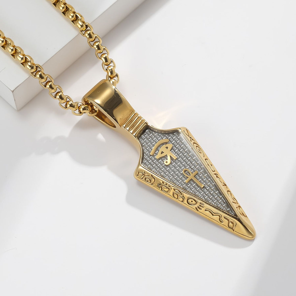 Pánský náhrdelník s egyptskými symboly Oko Horovo, z nerezové oceli, starožitný design