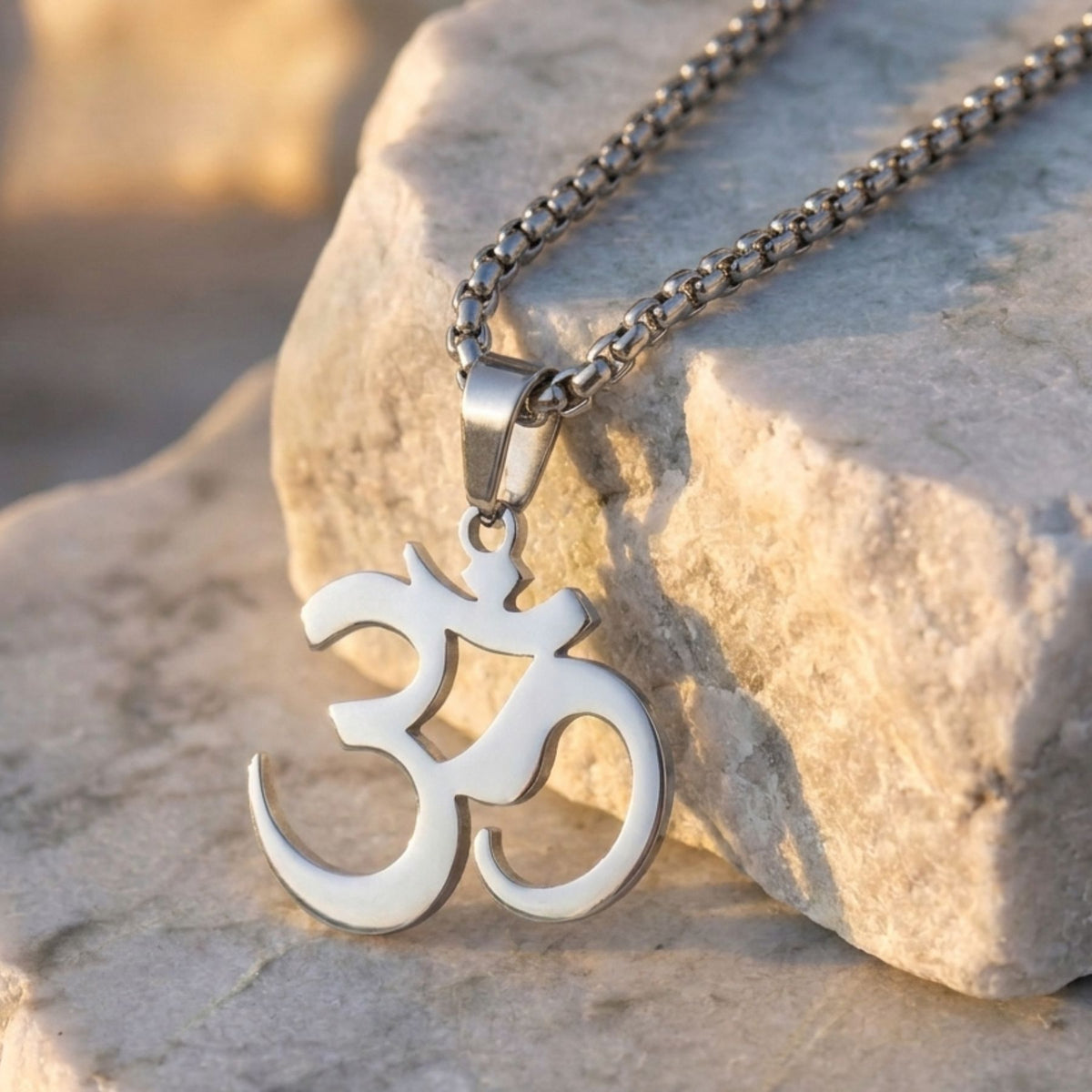 Collier symbole Om mixte, en acier inoxydable, symbole spirituel